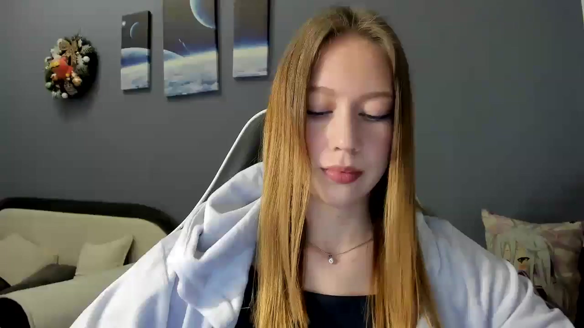 Gallery image thumbnail from RoboSasha's myfreecams stream on, 02/02/2025, 15:26 image 12 of 20