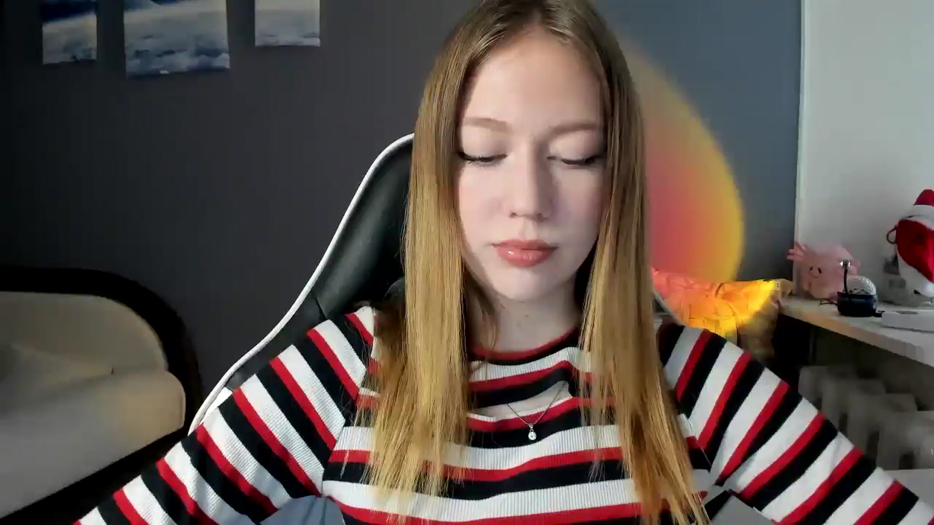 Gallery image thumbnail from RoboSasha's myfreecams stream on, 02/03/2025, 14:36 image 12 of 20