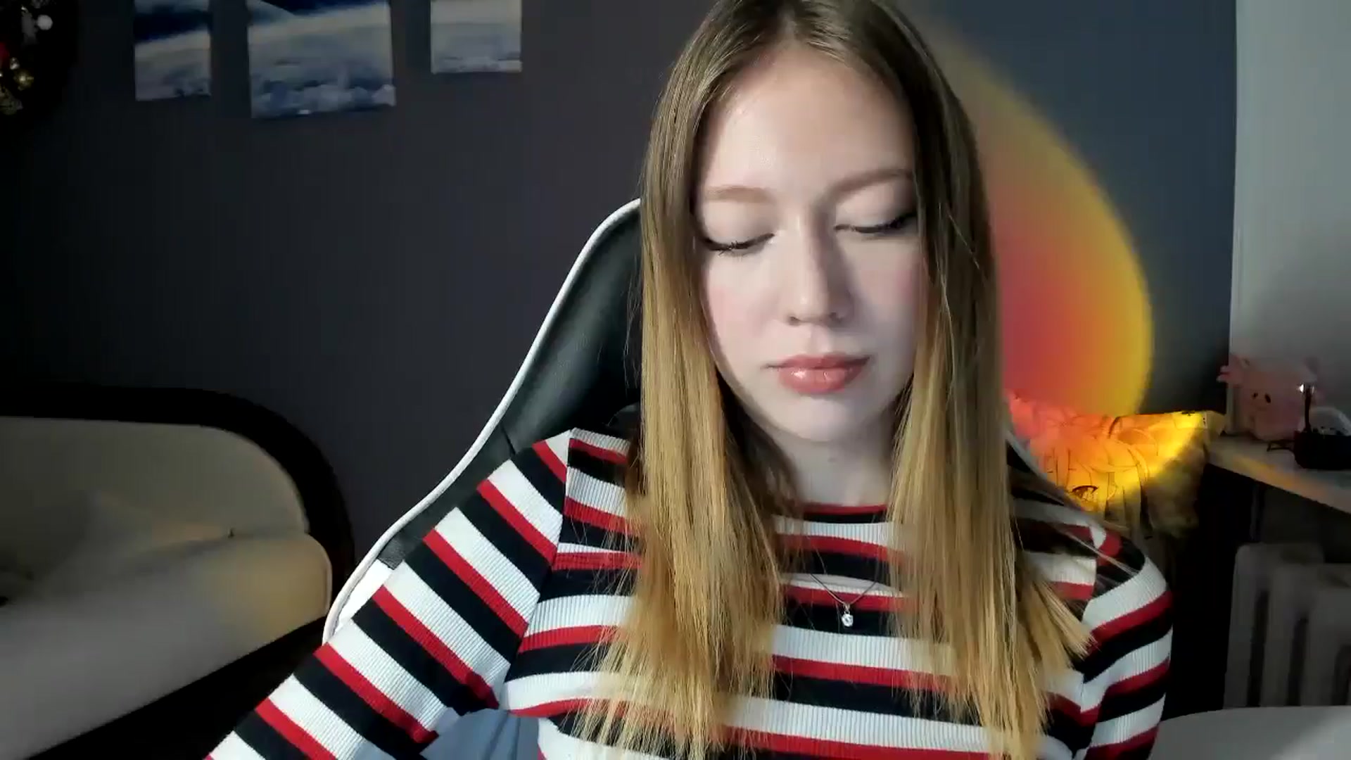 Gallery image thumbnail from RoboSasha's myfreecams stream on, 02/03/2025, 15:27 image 2 of 20