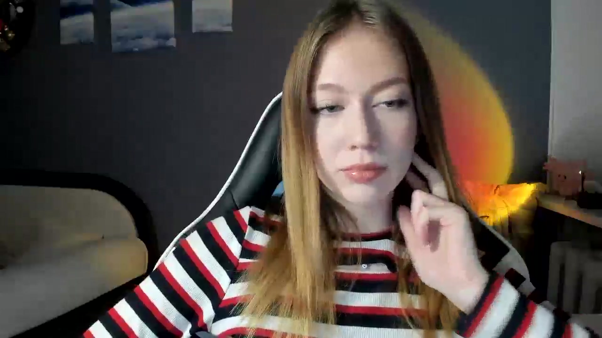 Gallery image thumbnail from RoboSasha's myfreecams stream on, 02/03/2025, 15:27 image 11 of 20