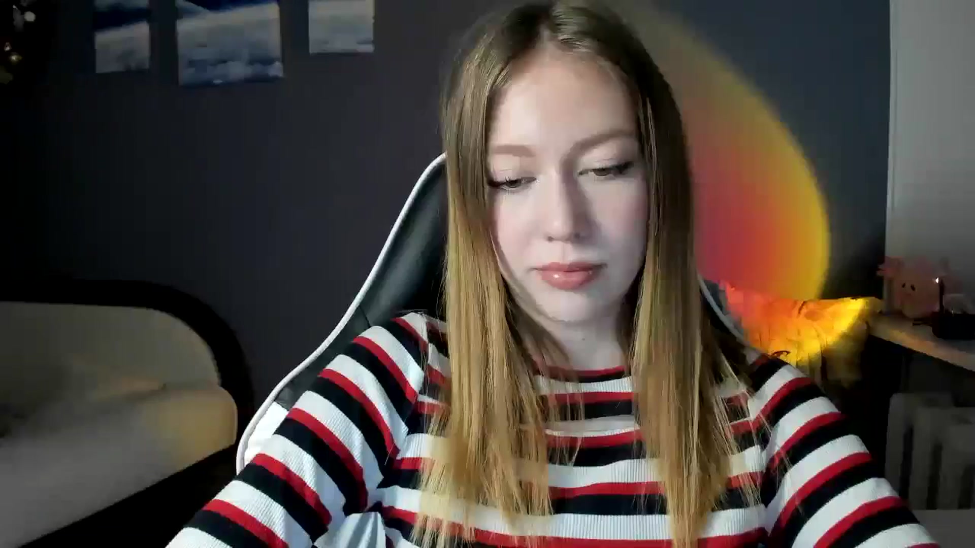 Gallery image thumbnail from RoboSasha's myfreecams stream on, 02/03/2025, 15:27 image 16 of 20