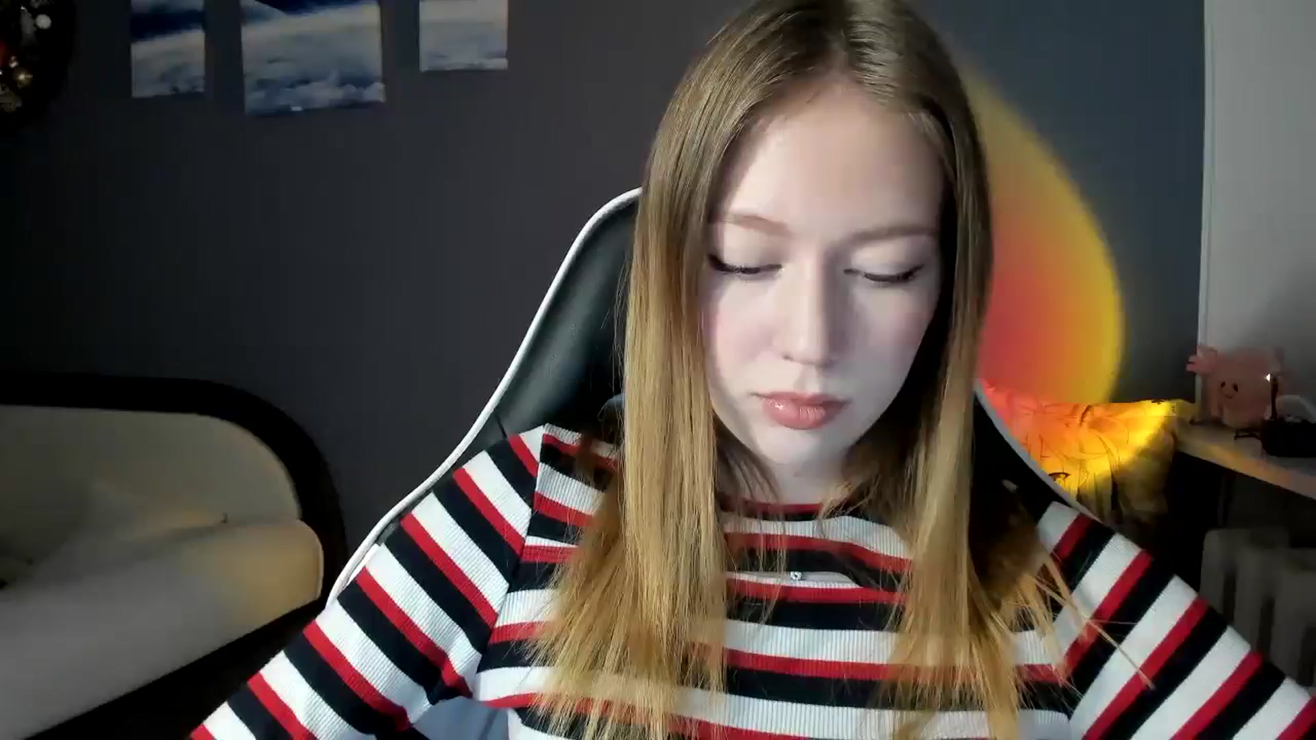 Gallery image thumbnail from RoboSasha's myfreecams stream on, 02/03/2025, 15:27 image 9 of 20