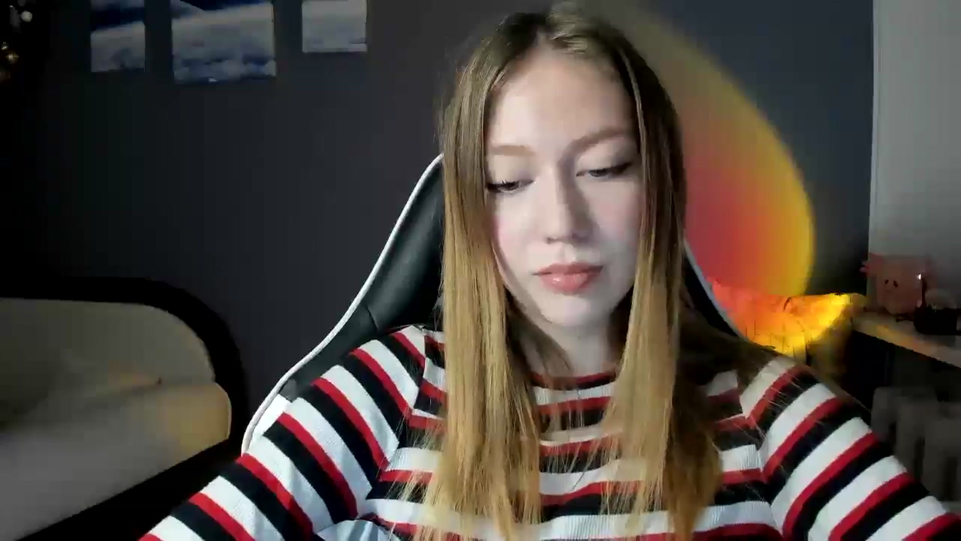 Gallery image thumbnail from RoboSasha's myfreecams stream on, 02/03/2025, 15:27 image 18 of 20