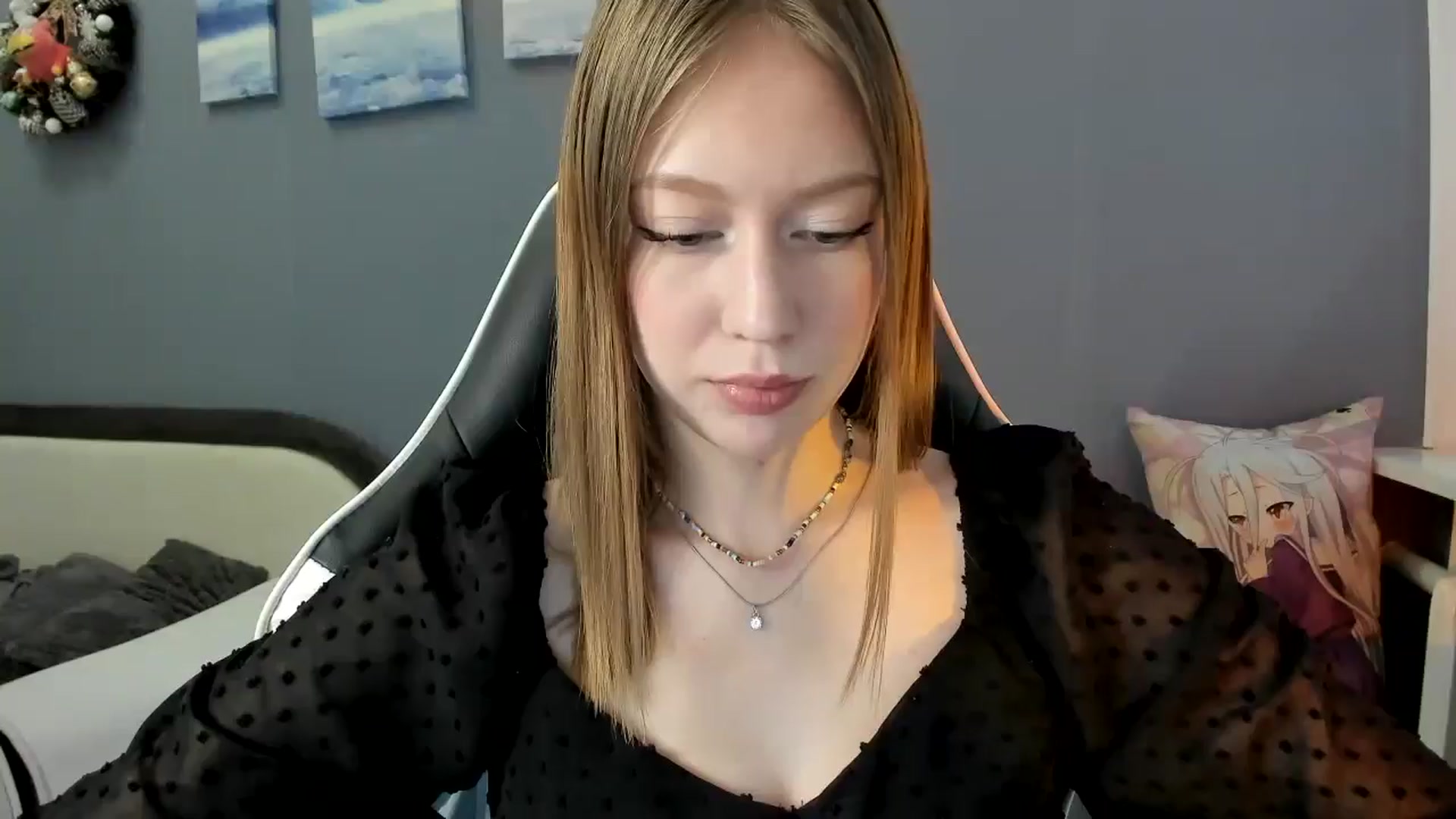 Gallery image thumbnail from RoboSasha's myfreecams stream on, 02/10/2025, 15:02 image 13 of 20