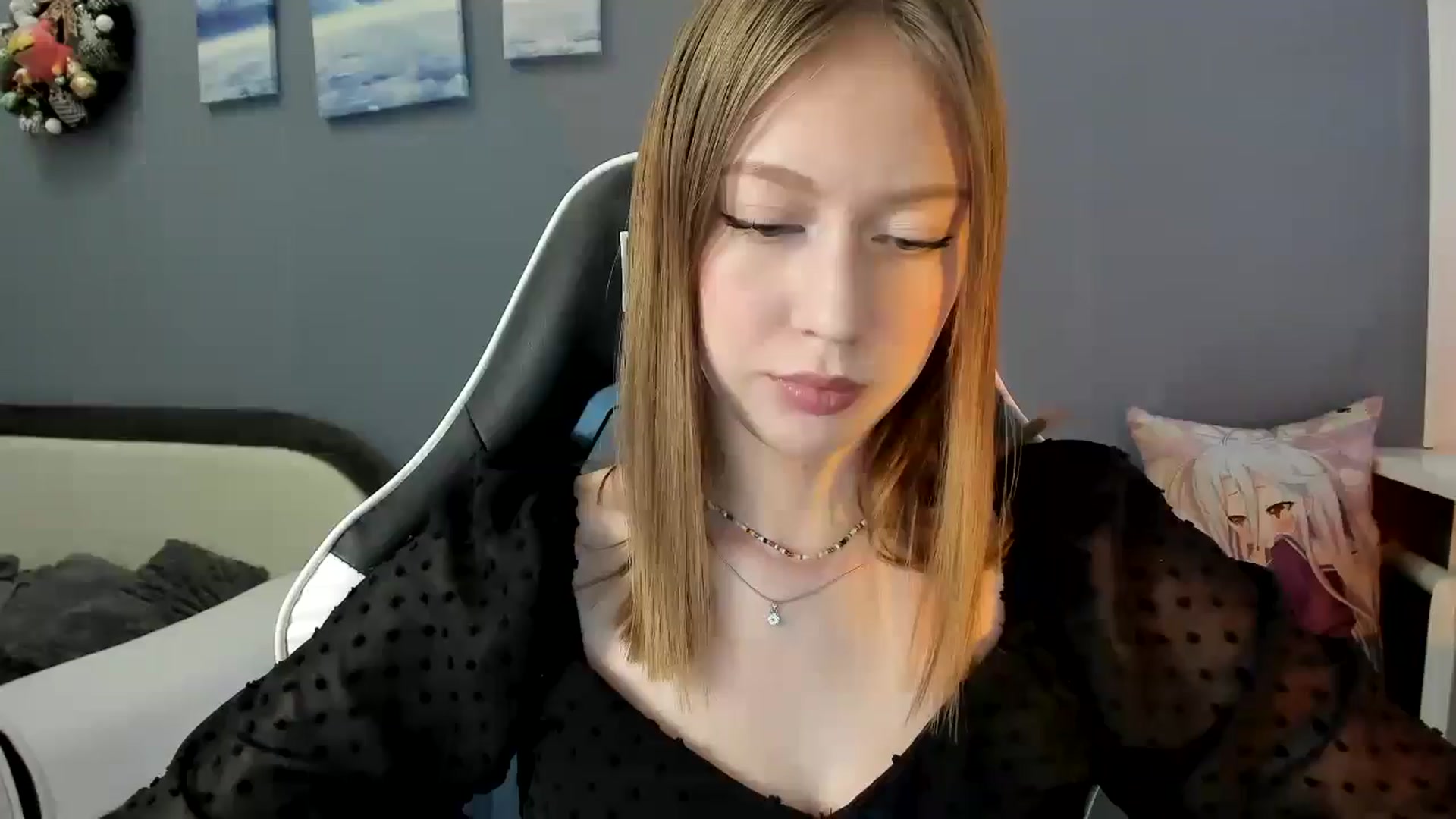 Gallery image thumbnail from RoboSasha's myfreecams stream on, 02/10/2025, 15:02 image 10 of 20