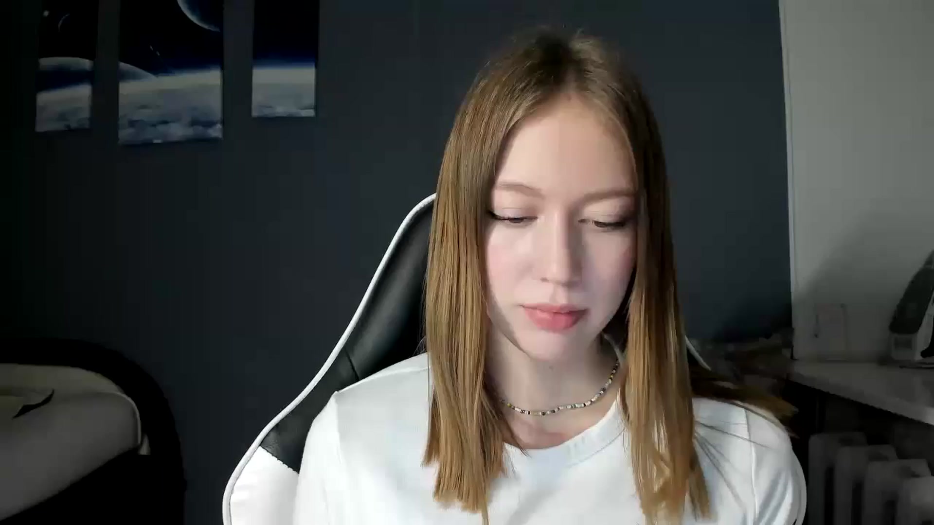 Gallery image thumbnail from RoboSasha's myfreecams stream on, 02/17/2025, 16:32 image 10 of 20