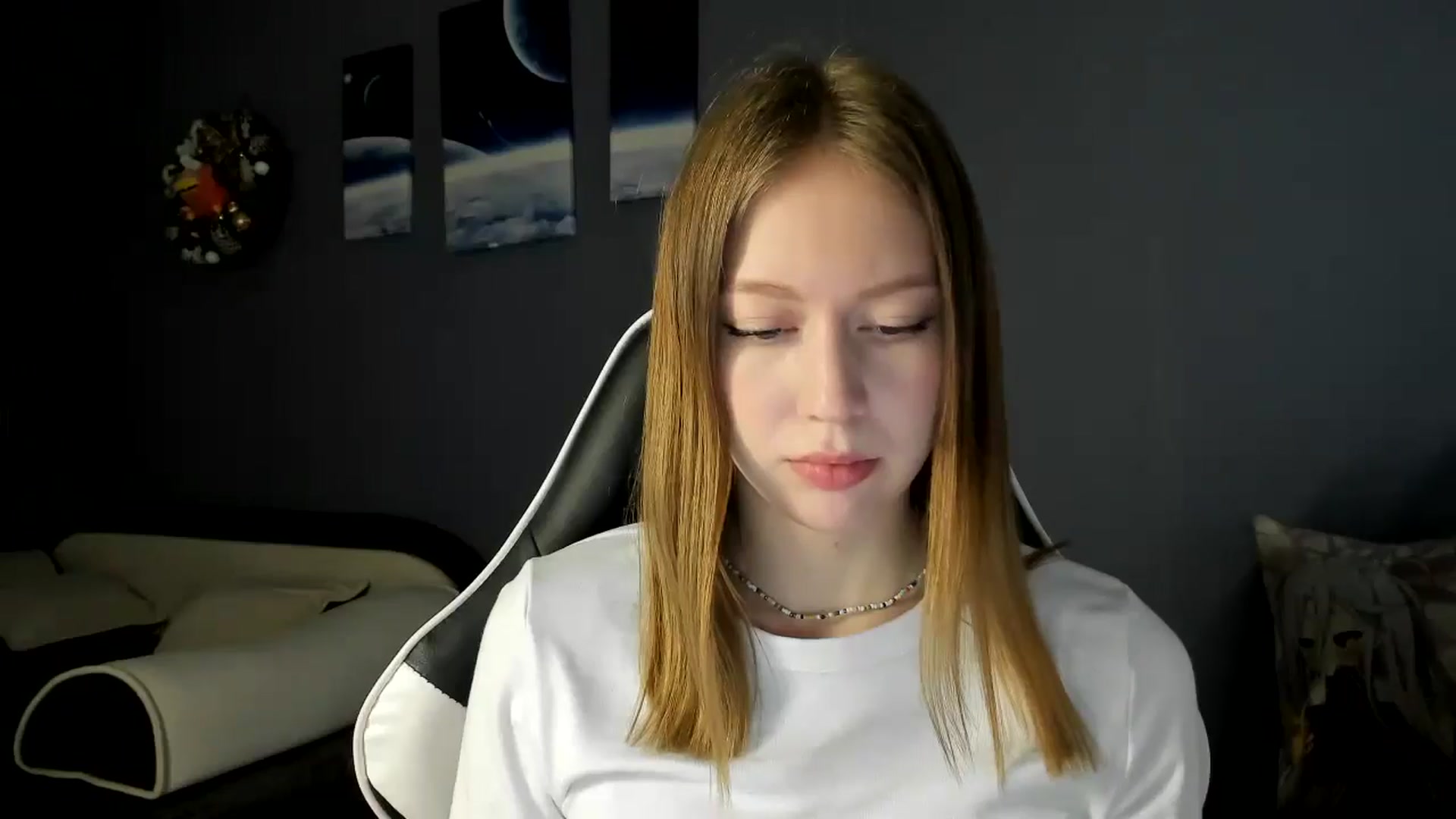 Gallery image thumbnail from RoboSasha's myfreecams stream on, 02/17/2025, 16:32 image 2 of 20