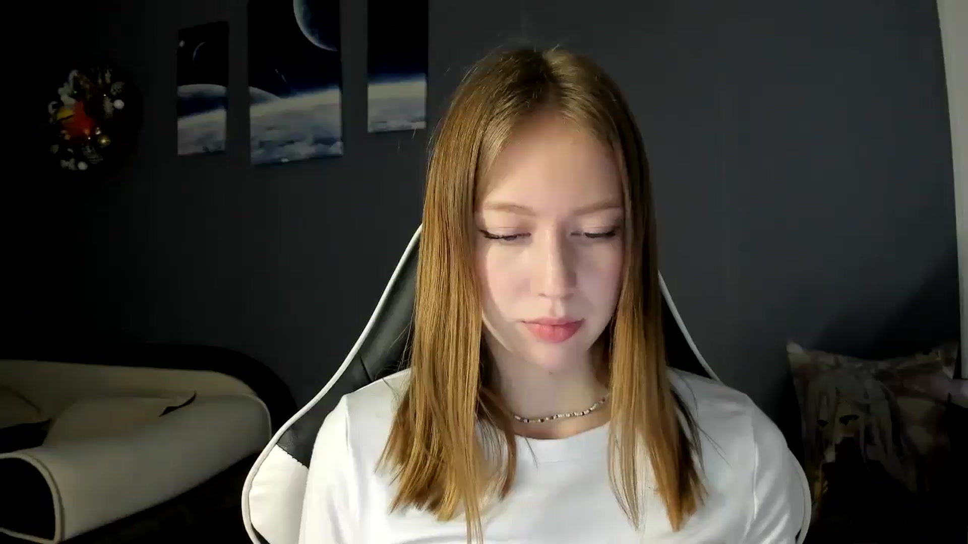 Gallery image thumbnail from RoboSasha's myfreecams stream on, 02/17/2025, 16:32 image 4 of 20