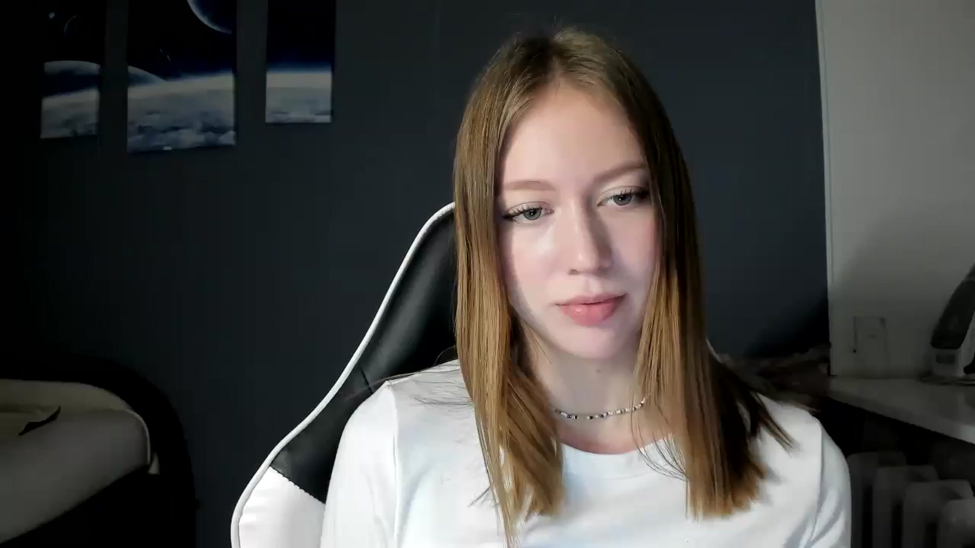 Gallery image thumbnail from RoboSasha's myfreecams stream on, 02/17/2025, 16:32 image 18 of 20