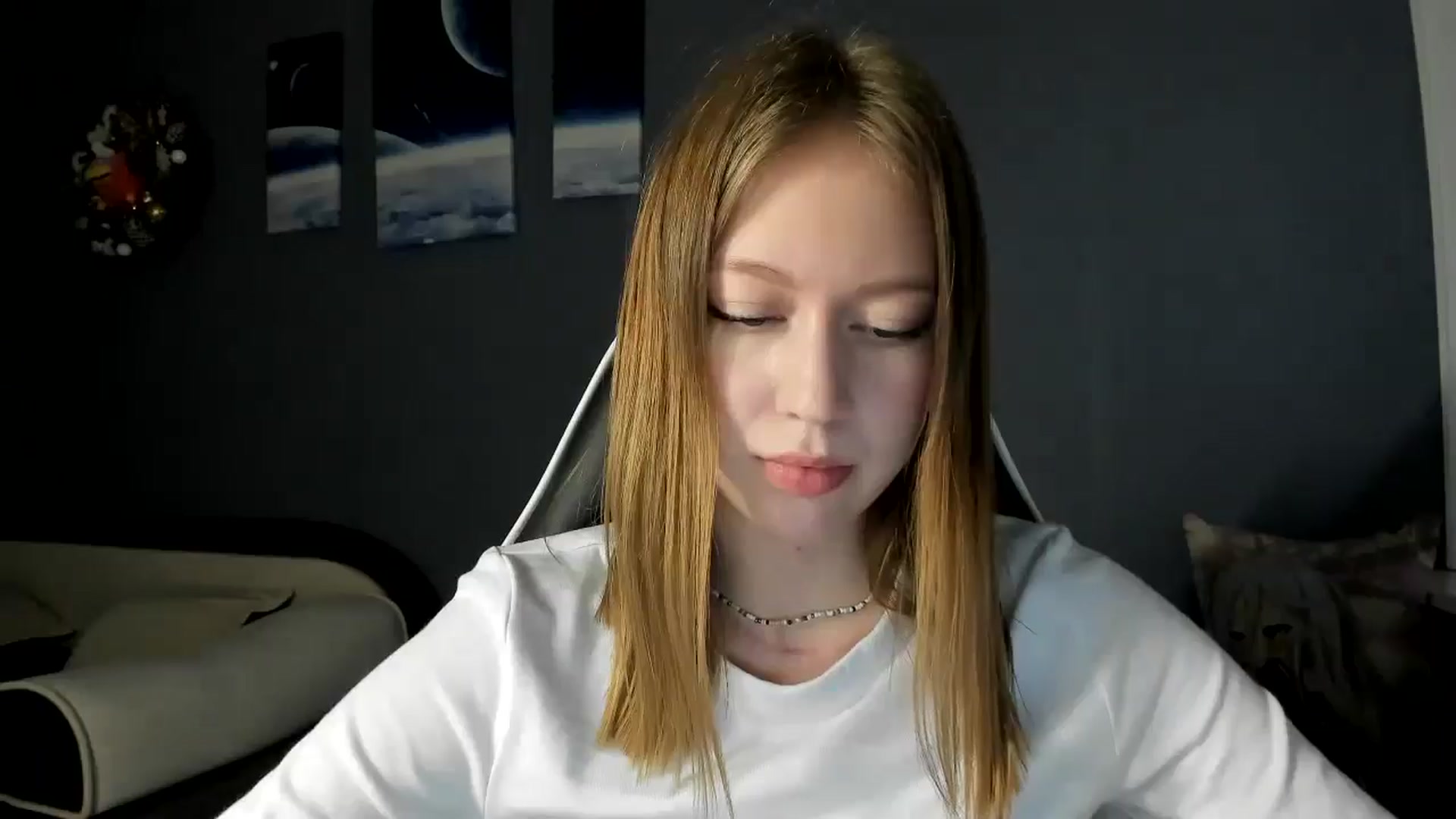 Gallery image thumbnail from RoboSasha's myfreecams stream on, 02/17/2025, 16:32 image 5 of 20