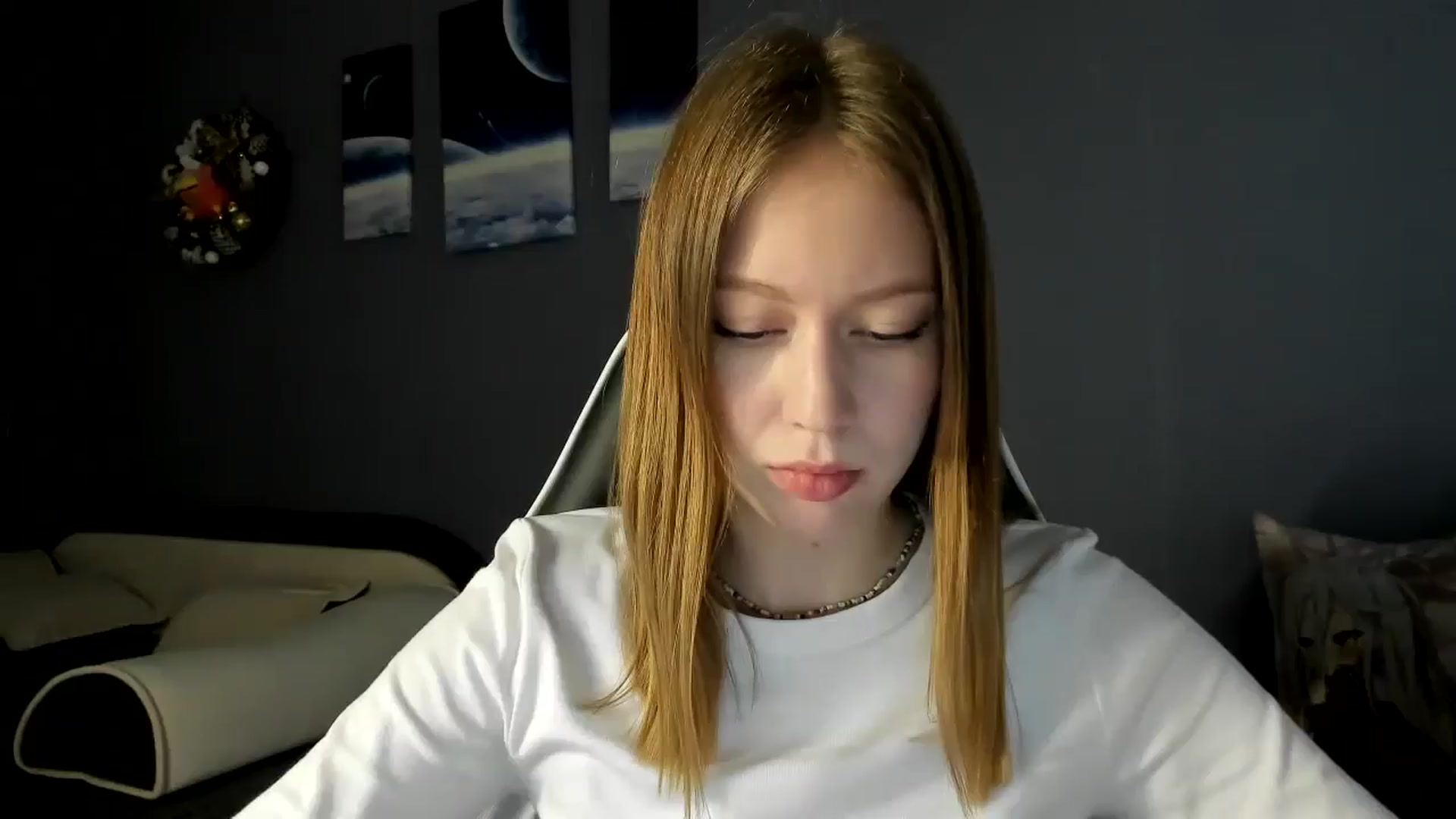 Gallery image thumbnail from RoboSasha's myfreecams stream on, 02/17/2025, 16:32 image 1 of 20