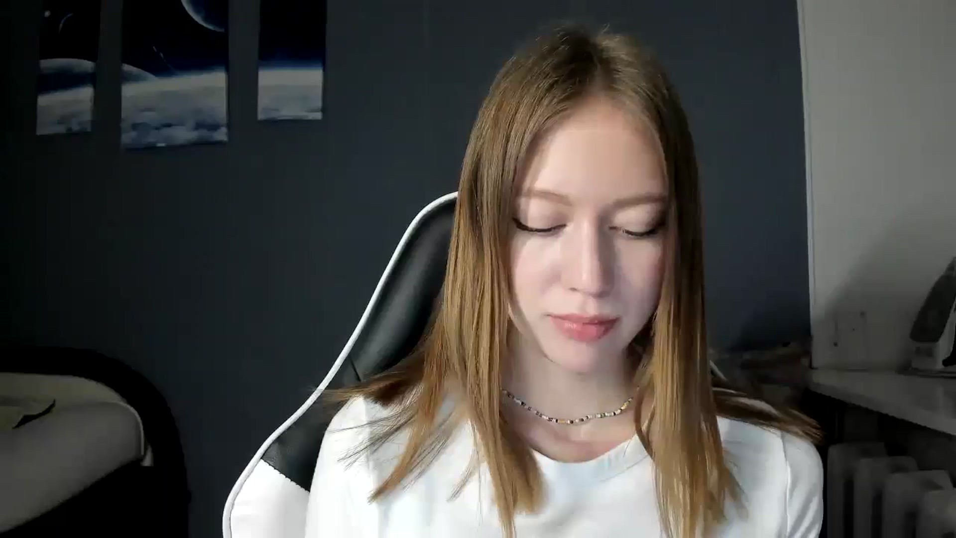 Gallery image thumbnail from RoboSasha's myfreecams stream on, 02/17/2025, 16:32 image 12 of 20