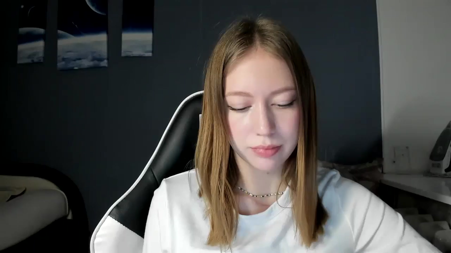 Gallery image thumbnail from RoboSasha's myfreecams stream on, 02/17/2025, 16:32 image 7 of 20