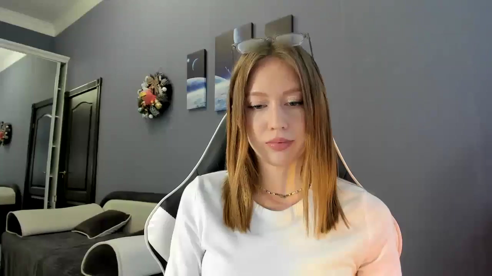 Gallery image thumbnail from RoboSasha's myfreecams stream on, 02/27/2025, 14:06 image 16 of 20