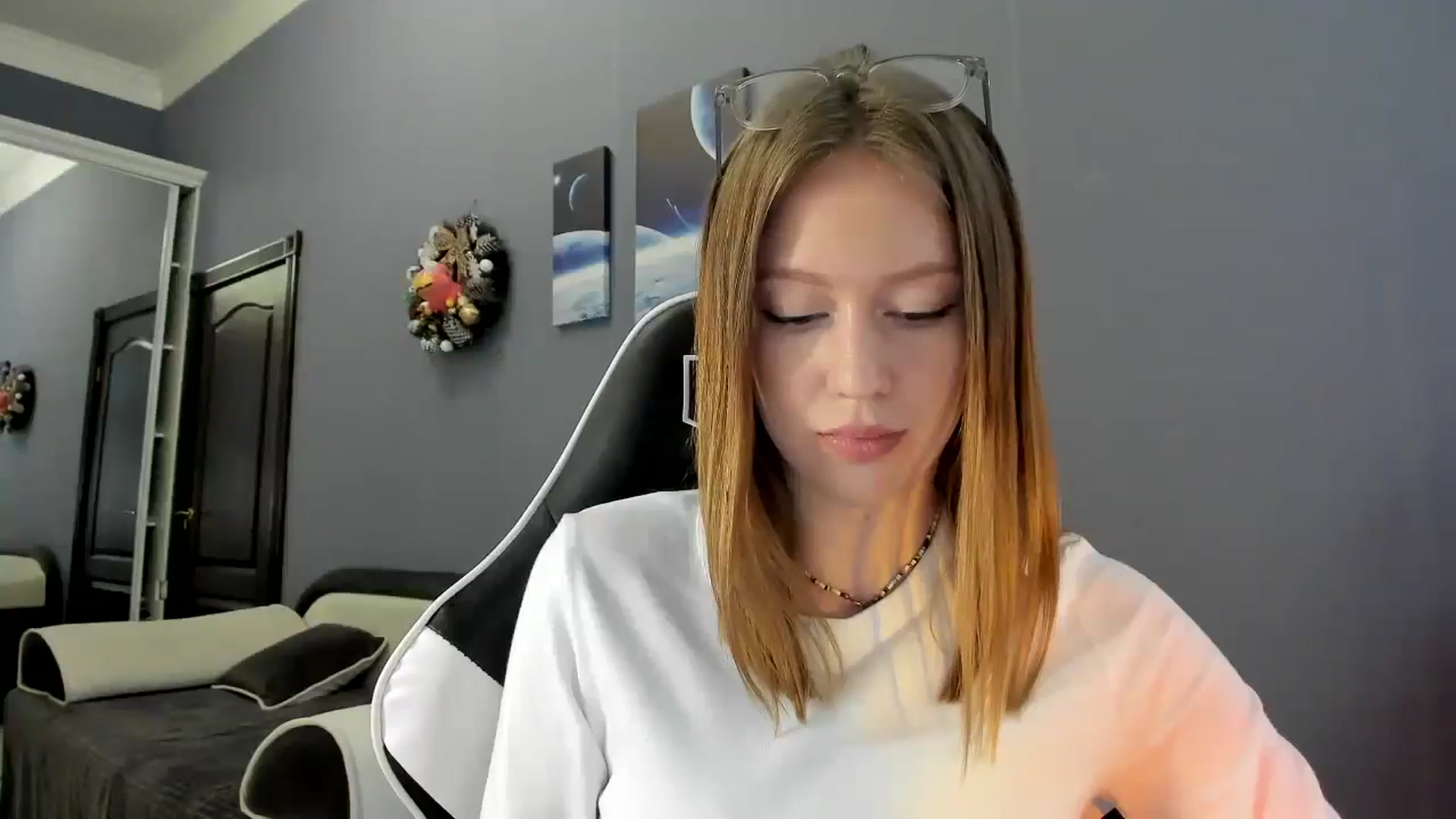 Gallery image thumbnail from RoboSasha's myfreecams stream on, 02/27/2025, 14:28 image 7 of 20