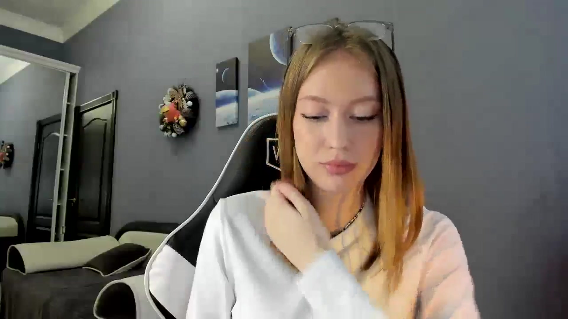 Gallery image thumbnail from RoboSasha's myfreecams stream on, 02/27/2025, 14:28 image 4 of 20