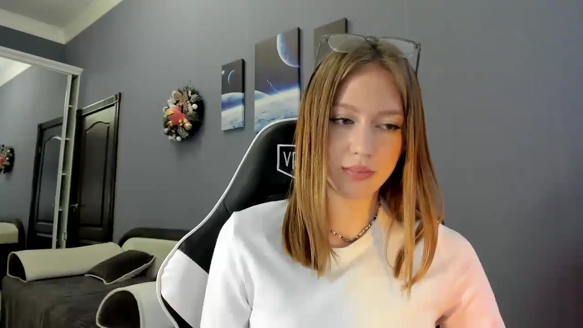 Gallery image thumbnail from RoboSasha's myfreecams stream on, 02/27/2025, 14:28 image 20 of 20