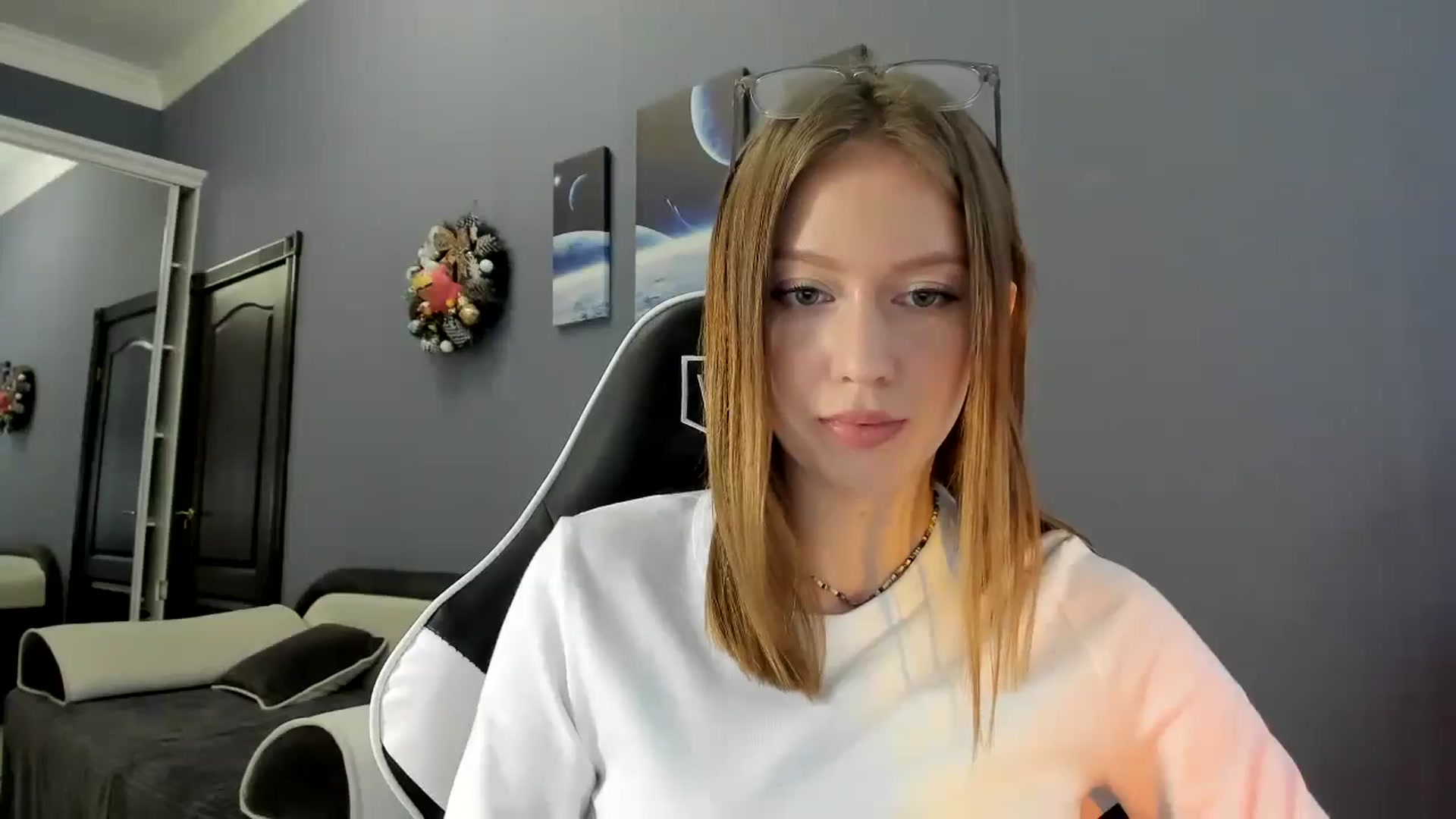 Gallery image thumbnail from RoboSasha's myfreecams stream on, 02/27/2025, 14:28 image 12 of 20