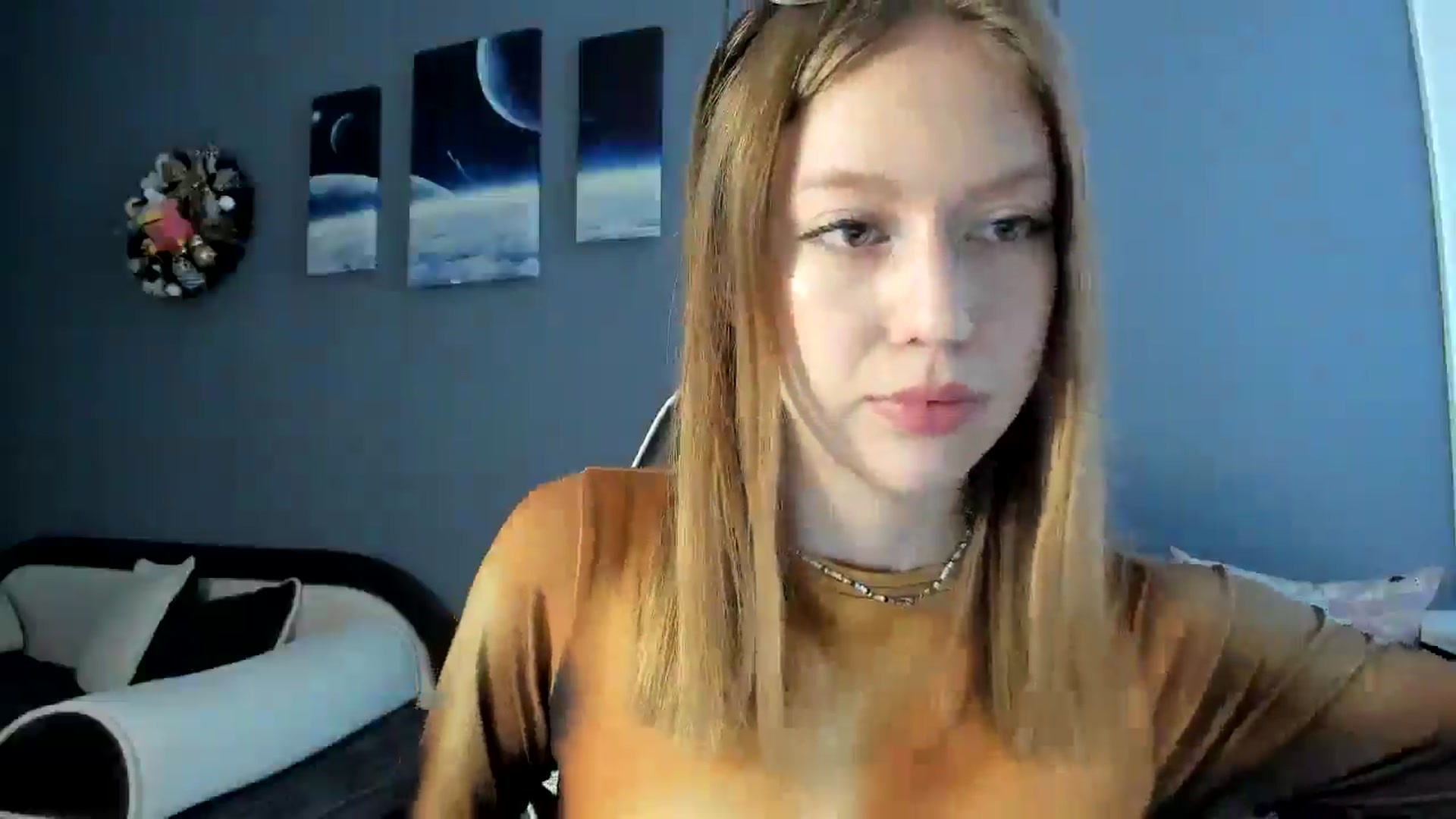 Gallery image thumbnail from RoboSasha's myfreecams stream on, 02/28/2025, 11:39 image 7 of 20