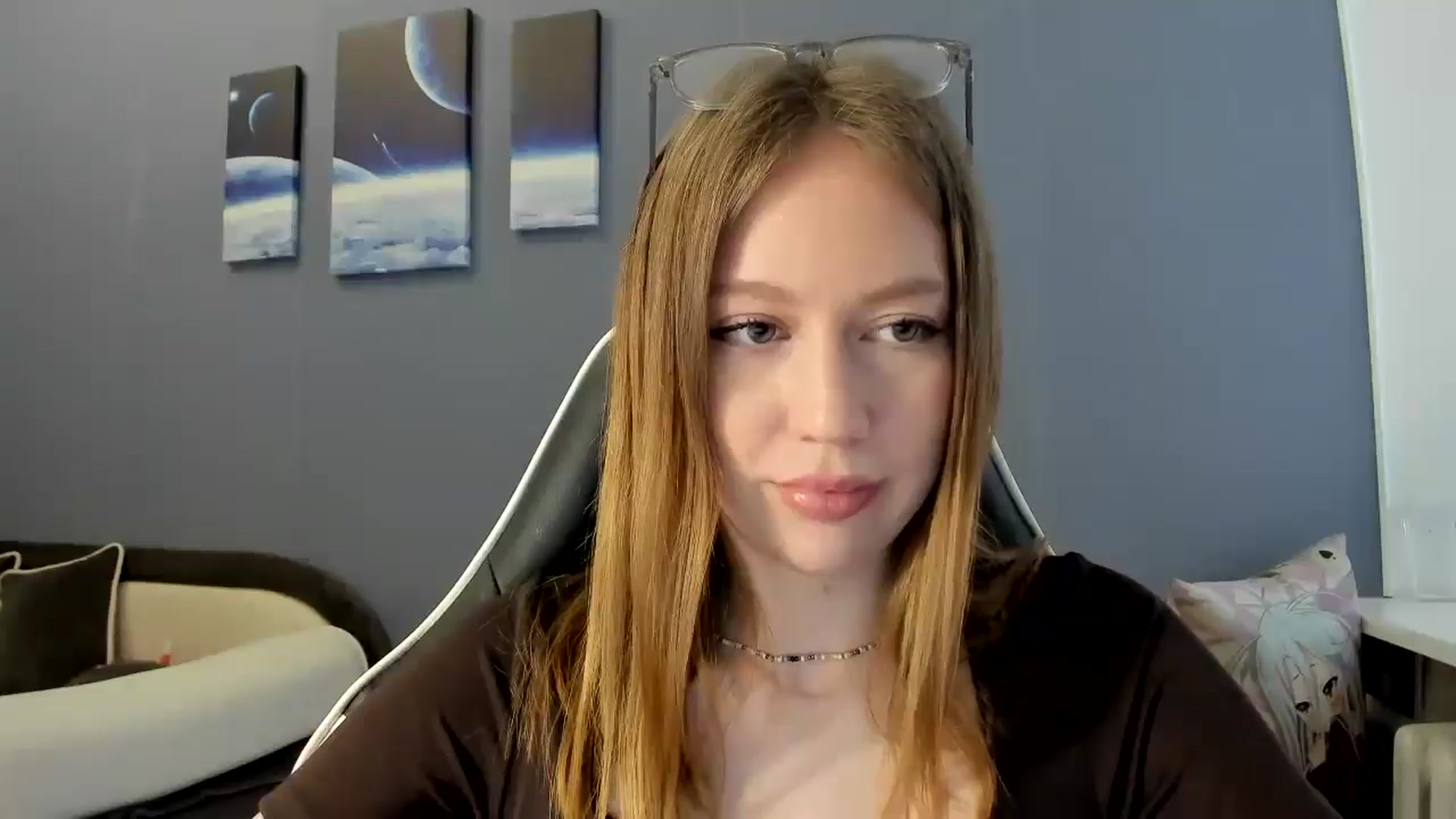 Gallery image thumbnail from RoboSasha's myfreecams stream on, 03/07/2025, 15:17 image 12 of 20