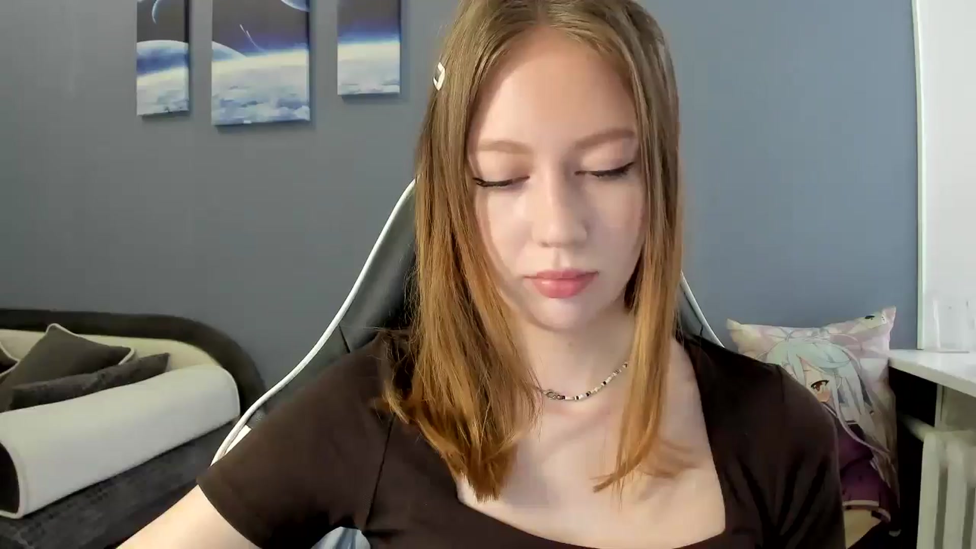 Gallery image thumbnail from RoboSasha's myfreecams stream on, 03/13/2025, 11:58 image 12 of 20
