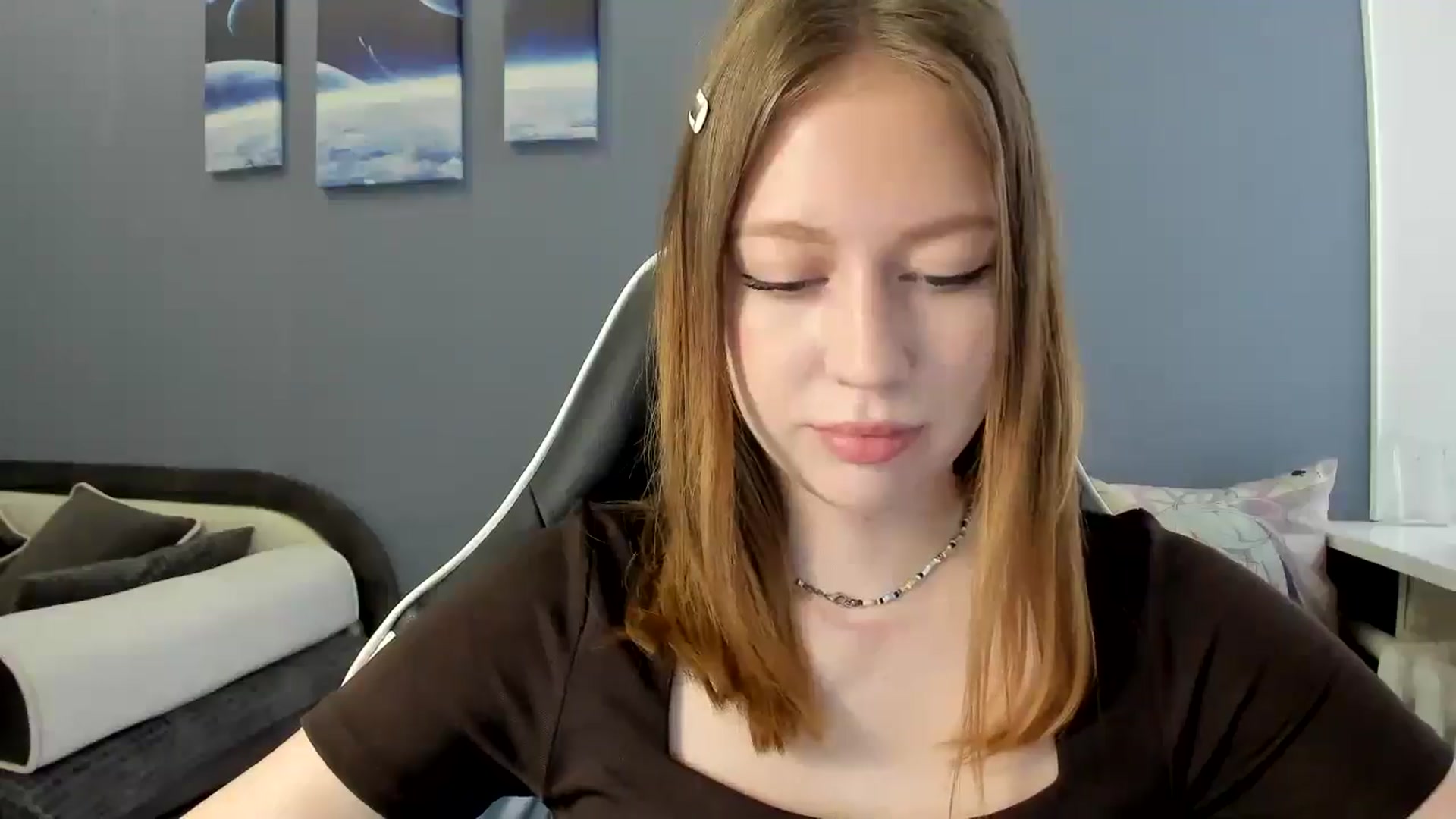 Gallery image thumbnail from RoboSasha's myfreecams stream on, 03/13/2025, 11:58 image 15 of 20