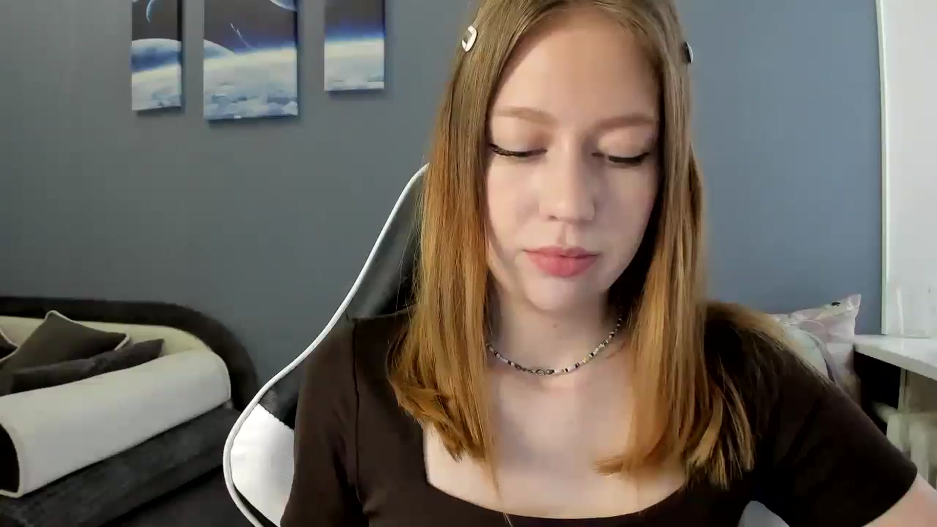 Gallery image thumbnail from RoboSasha's myfreecams stream on, 03/13/2025, 11:58 image 18 of 20