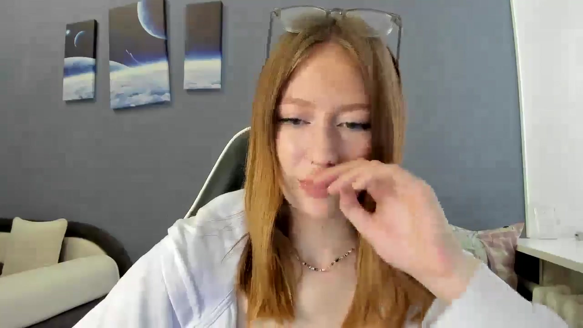 Gallery image thumbnail from RoboSasha's myfreecams stream on, 03/16/2025, 14:06 image 10 of 20