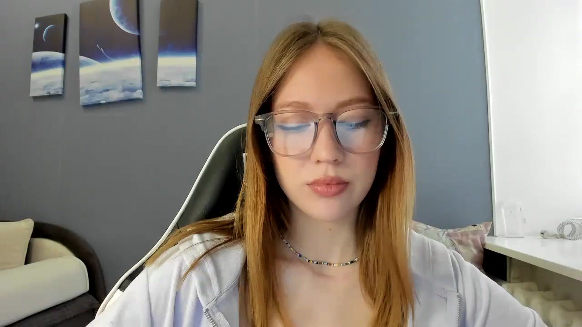 Gallery image thumbnail from RoboSasha's myfreecams stream on, 03/16/2025, 14:06 image 2 of 20