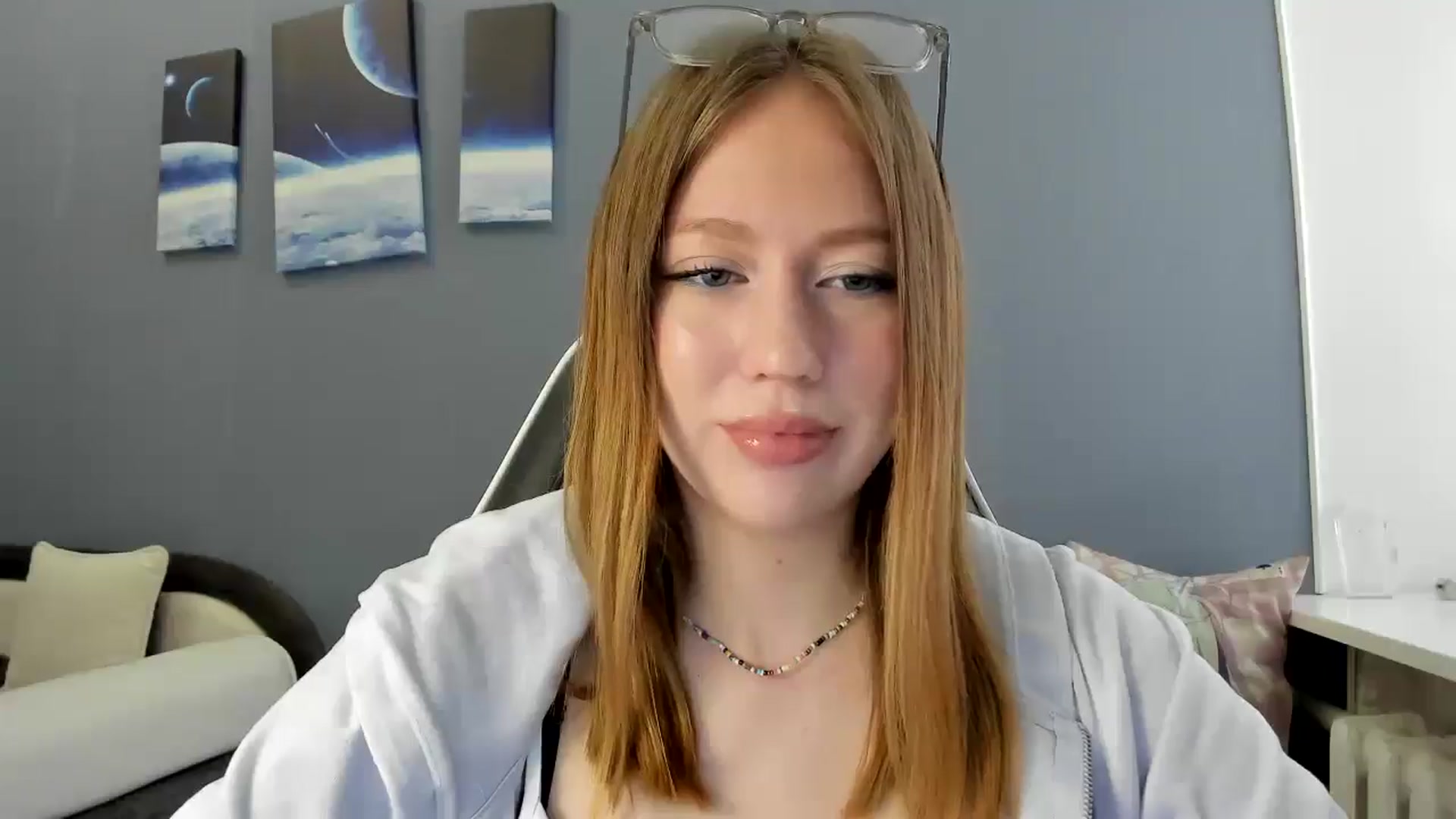 Gallery image thumbnail from RoboSasha's myfreecams stream on, 03/16/2025, 14:06 image 14 of 20