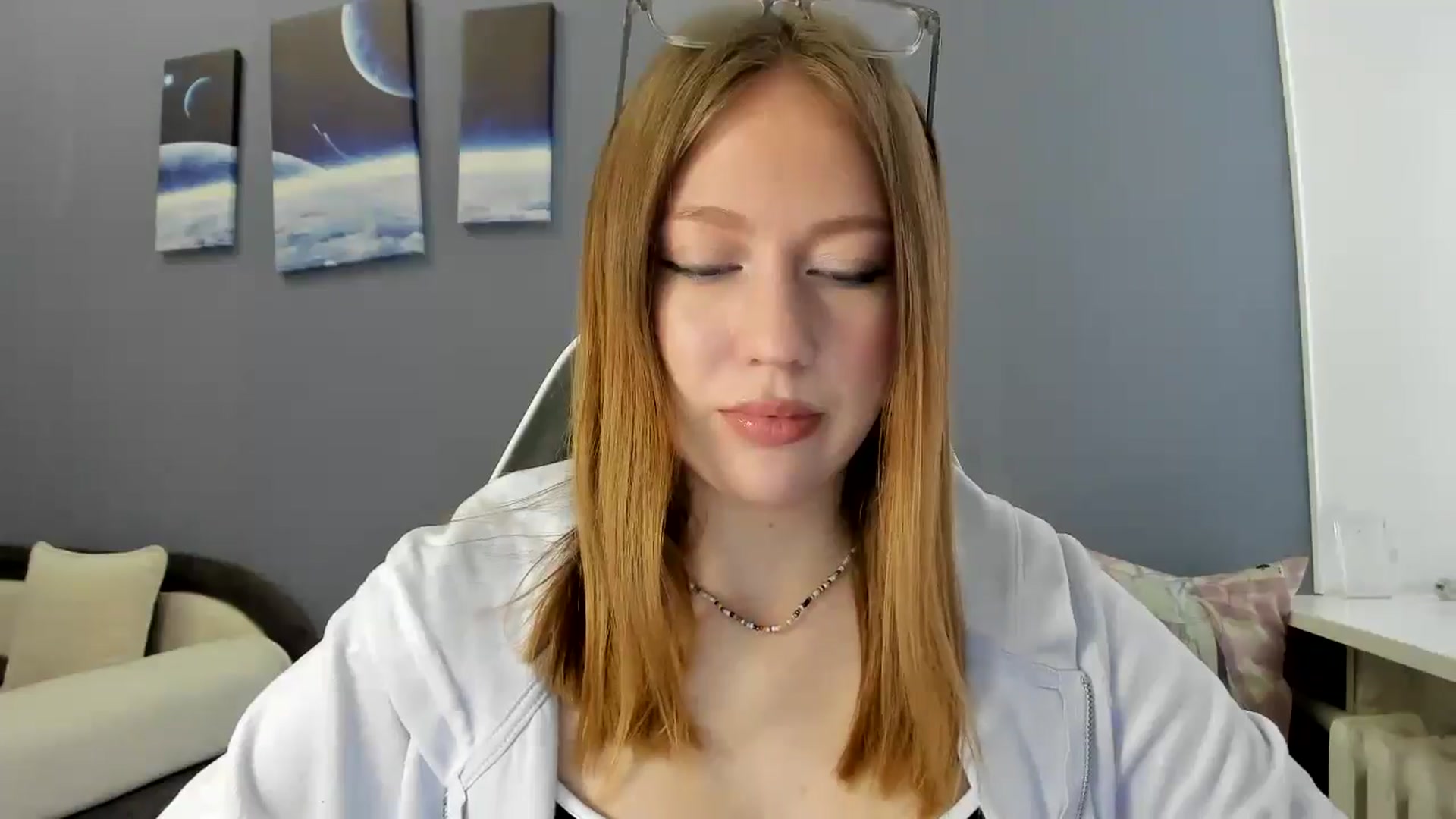 Gallery image thumbnail from RoboSasha's myfreecams stream on, 03/16/2025, 14:06 image 9 of 20