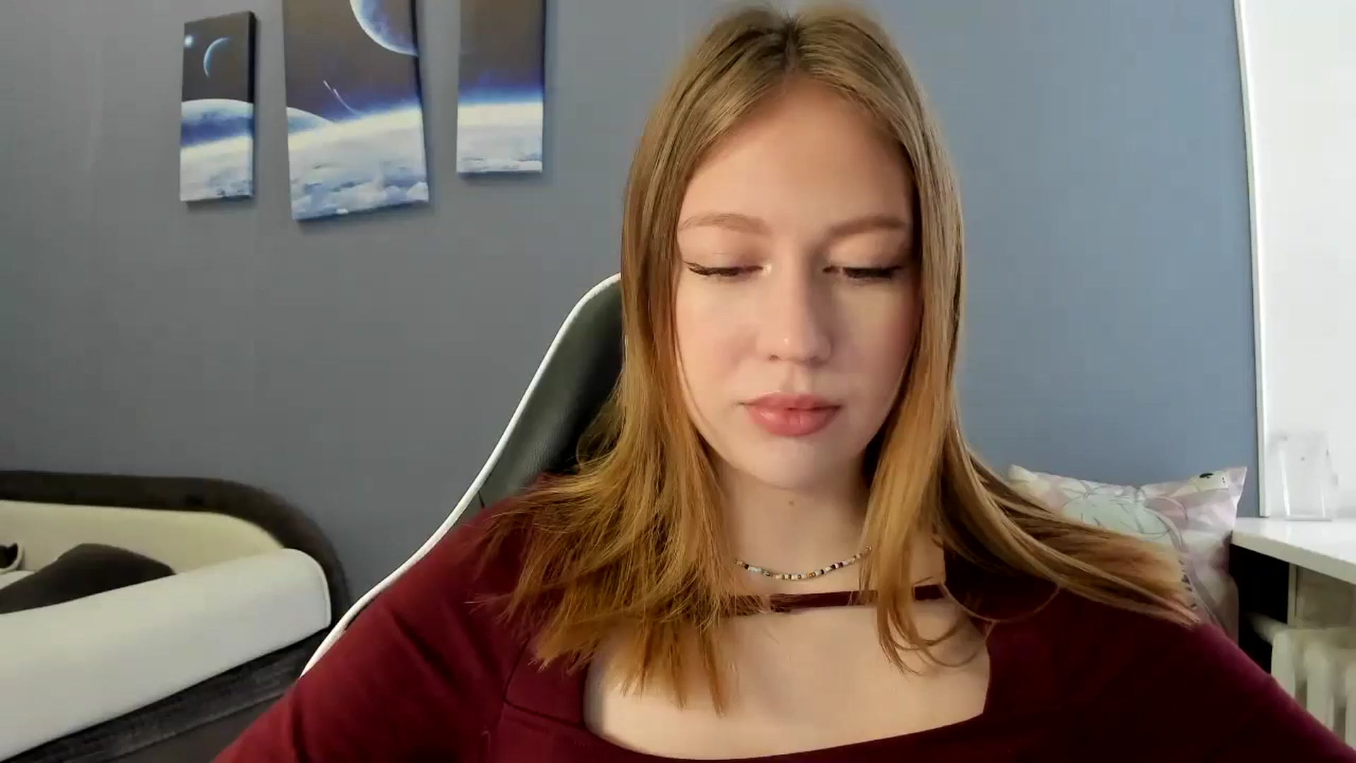 Gallery image thumbnail from RoboSasha's myfreecams stream on, 03/19/2025, 10:51 image 18 of 20