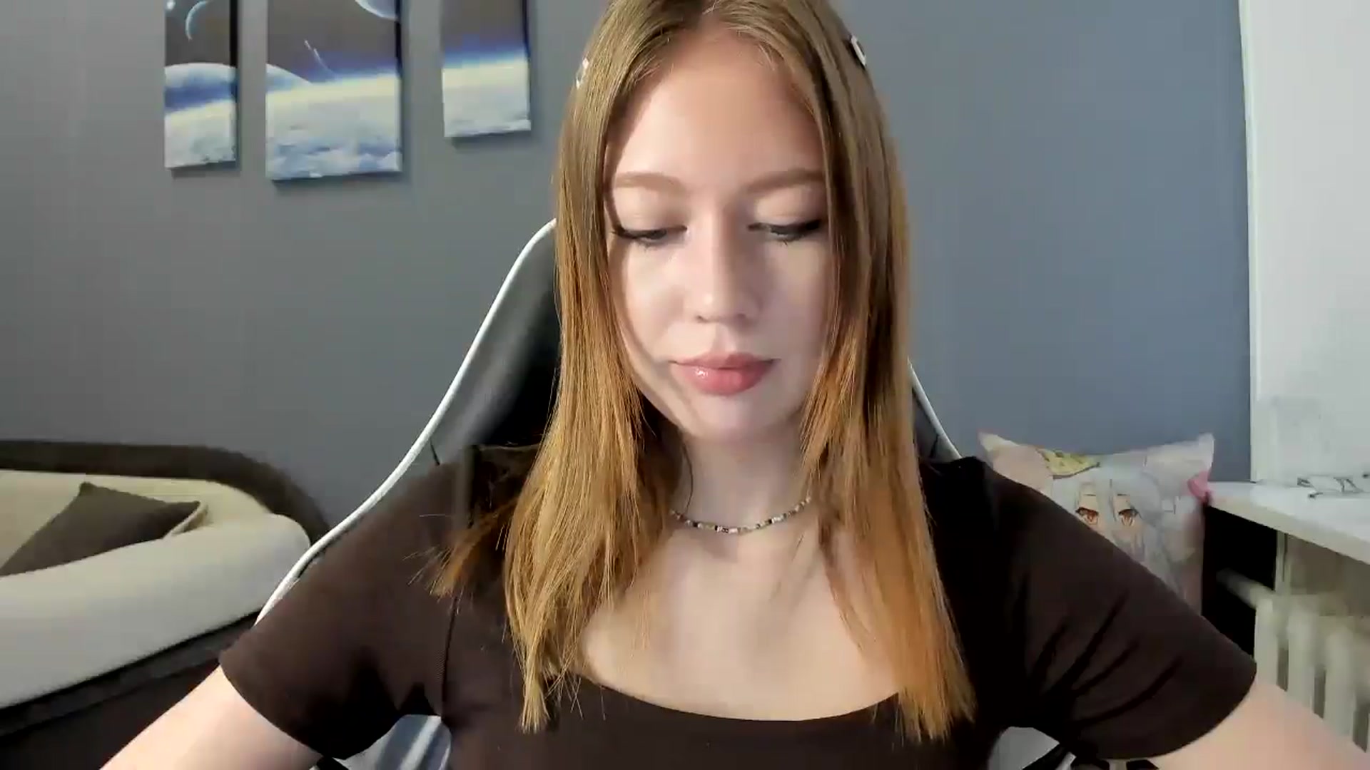 Gallery image thumbnail from RoboSasha's myfreecams stream on, 03/24/2025, 14:20 image 14 of 20