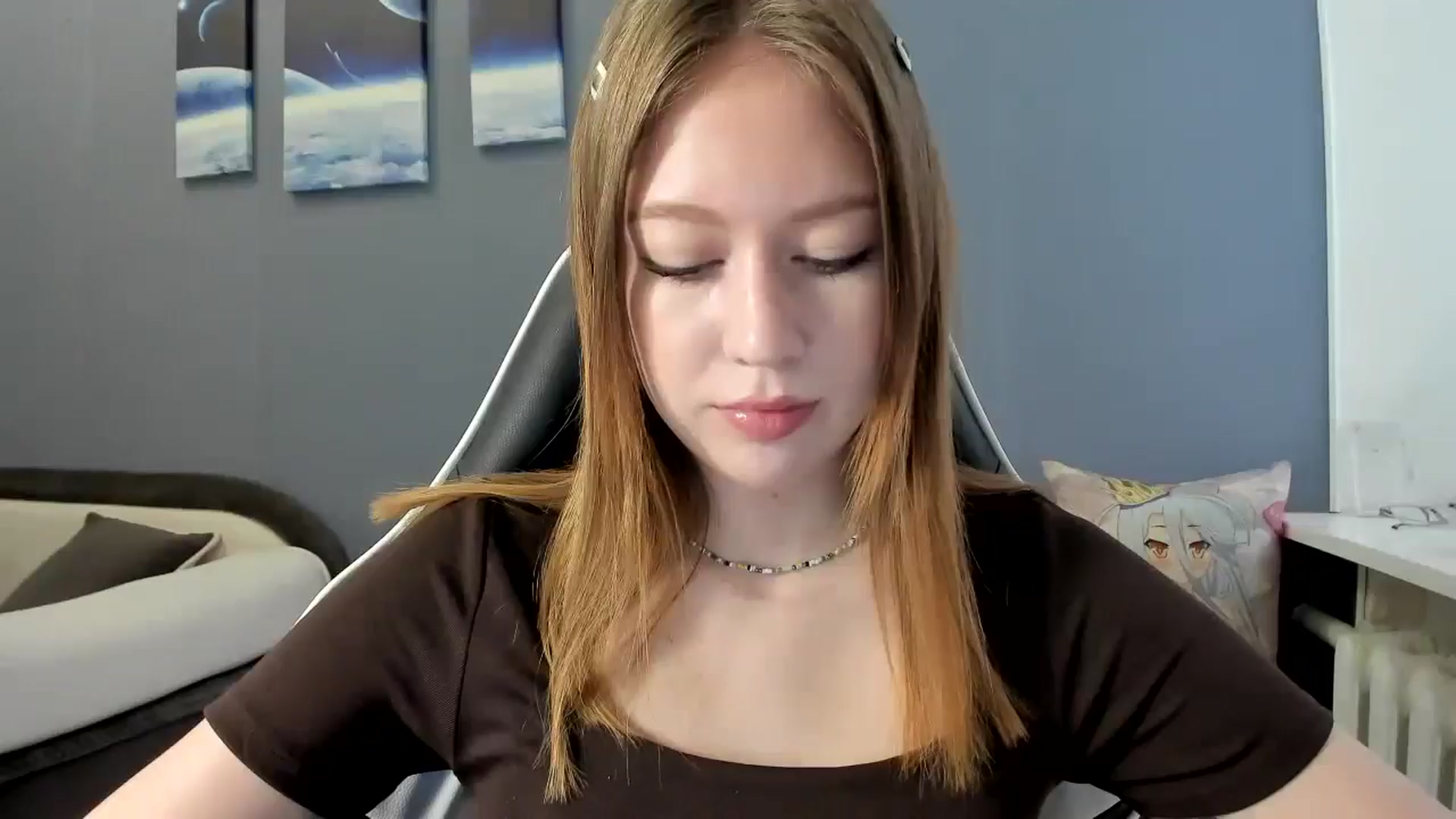 Gallery image thumbnail from RoboSasha's myfreecams stream on, 03/24/2025, 14:20 image 12 of 20