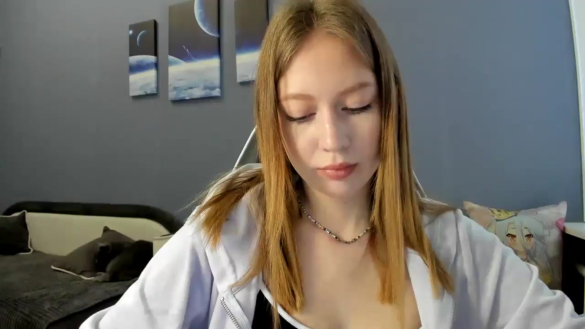 Gallery image thumbnail from RoboSasha's myfreecams stream on, 03/26/2025, 11:29 image 15 of 20