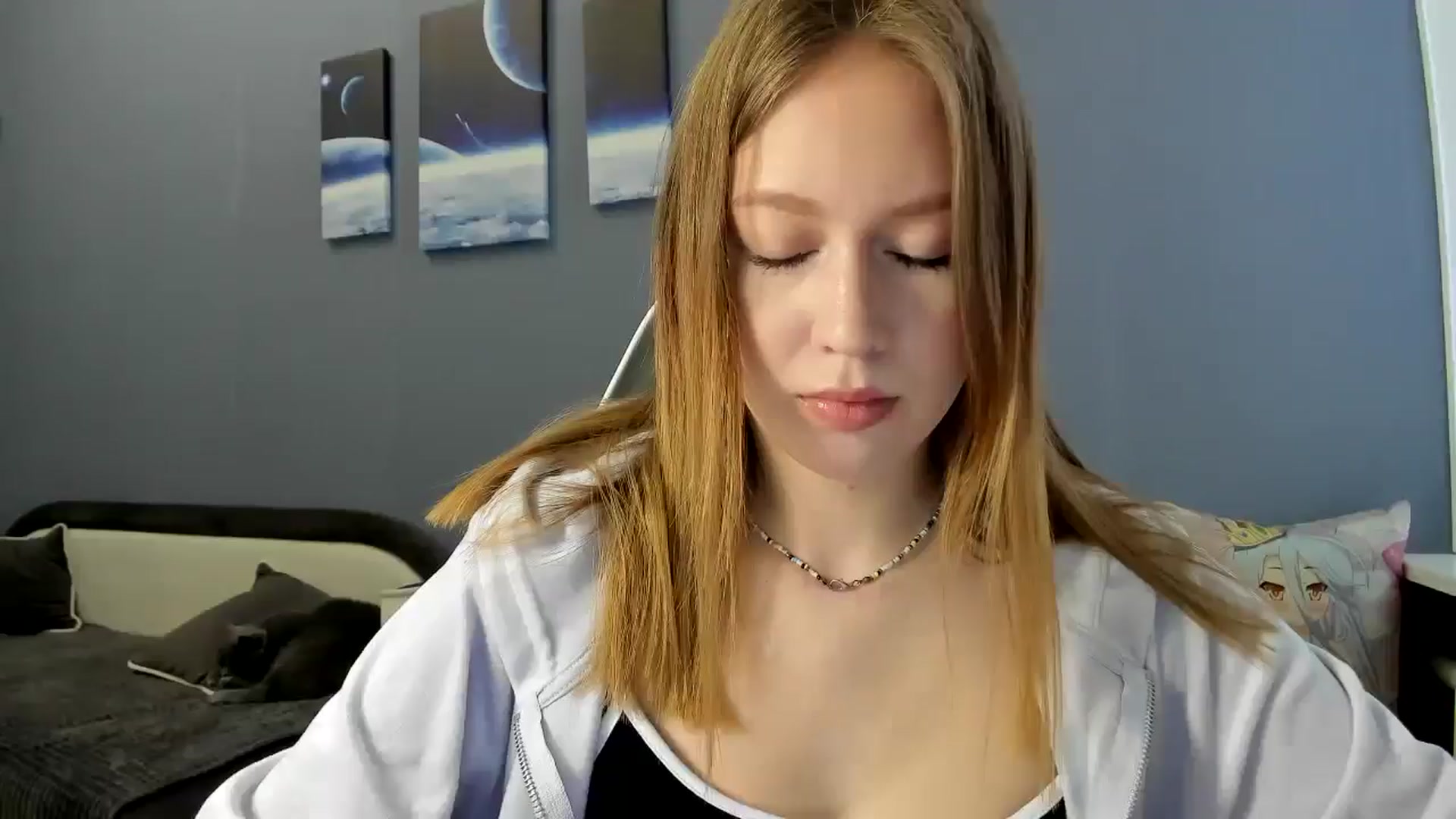 Gallery image thumbnail from RoboSasha's myfreecams stream on, 03/26/2025, 11:29 image 8 of 20
