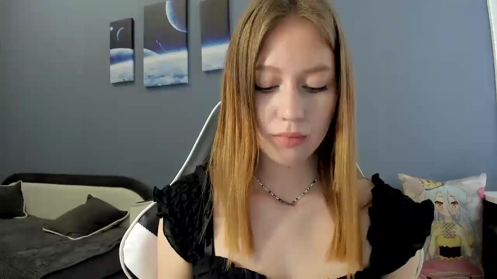 Gallery image thumbnail from RoboSasha's myfreecams stream on, 03/26/2025, 13:02 image 14 of 20