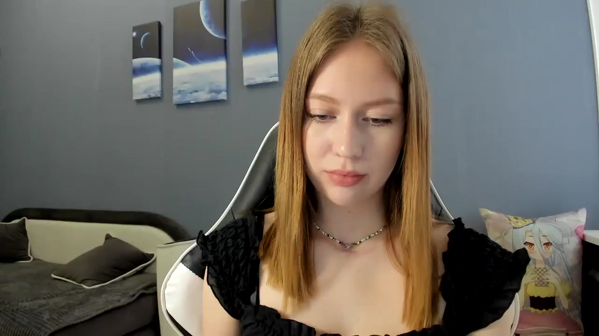 Gallery image thumbnail from RoboSasha's myfreecams stream on, 03/26/2025, 13:02 image 15 of 20