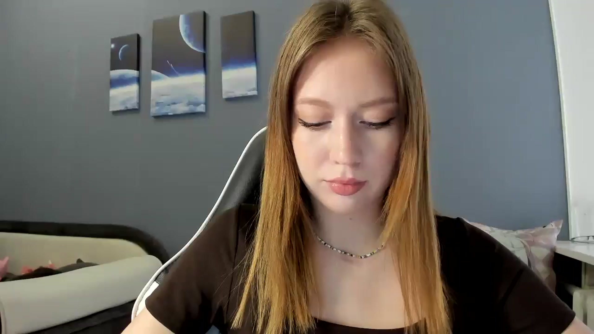 Gallery image thumbnail from RoboSasha's myfreecams stream on, 03/27/2025, 12:09 image 9 of 20
