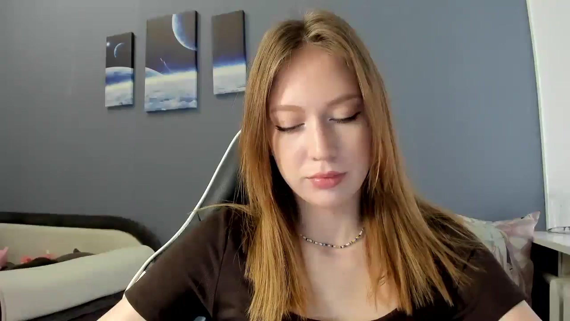 Gallery image thumbnail from RoboSasha's myfreecams stream on, 03/27/2025, 12:09 image 16 of 20