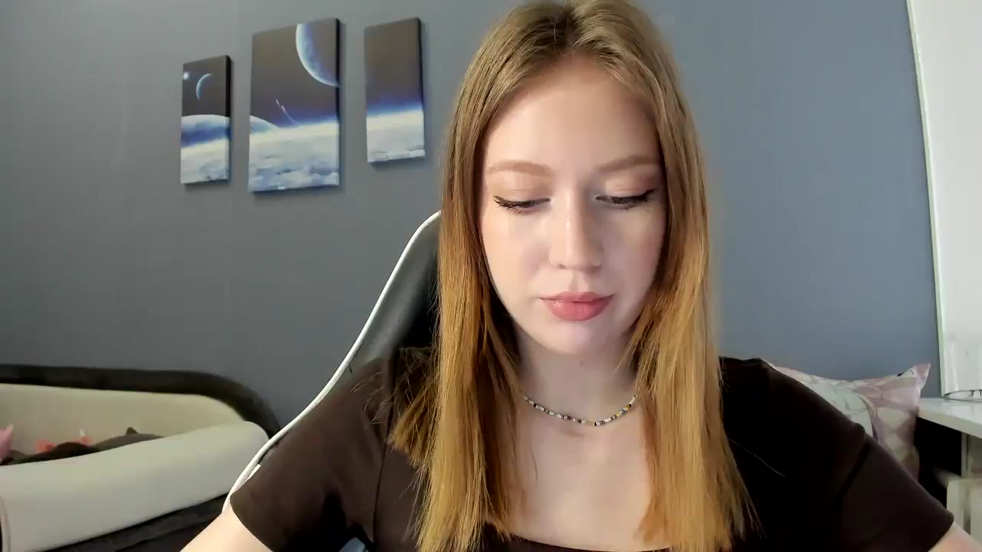 Gallery image thumbnail from RoboSasha's myfreecams stream on, 03/27/2025, 12:09 image 12 of 20