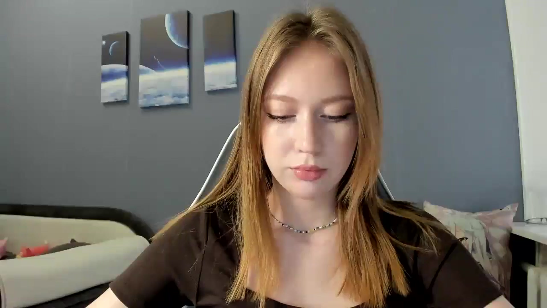 Gallery image thumbnail from RoboSasha's myfreecams stream on, 03/27/2025, 12:37 image 15 of 20