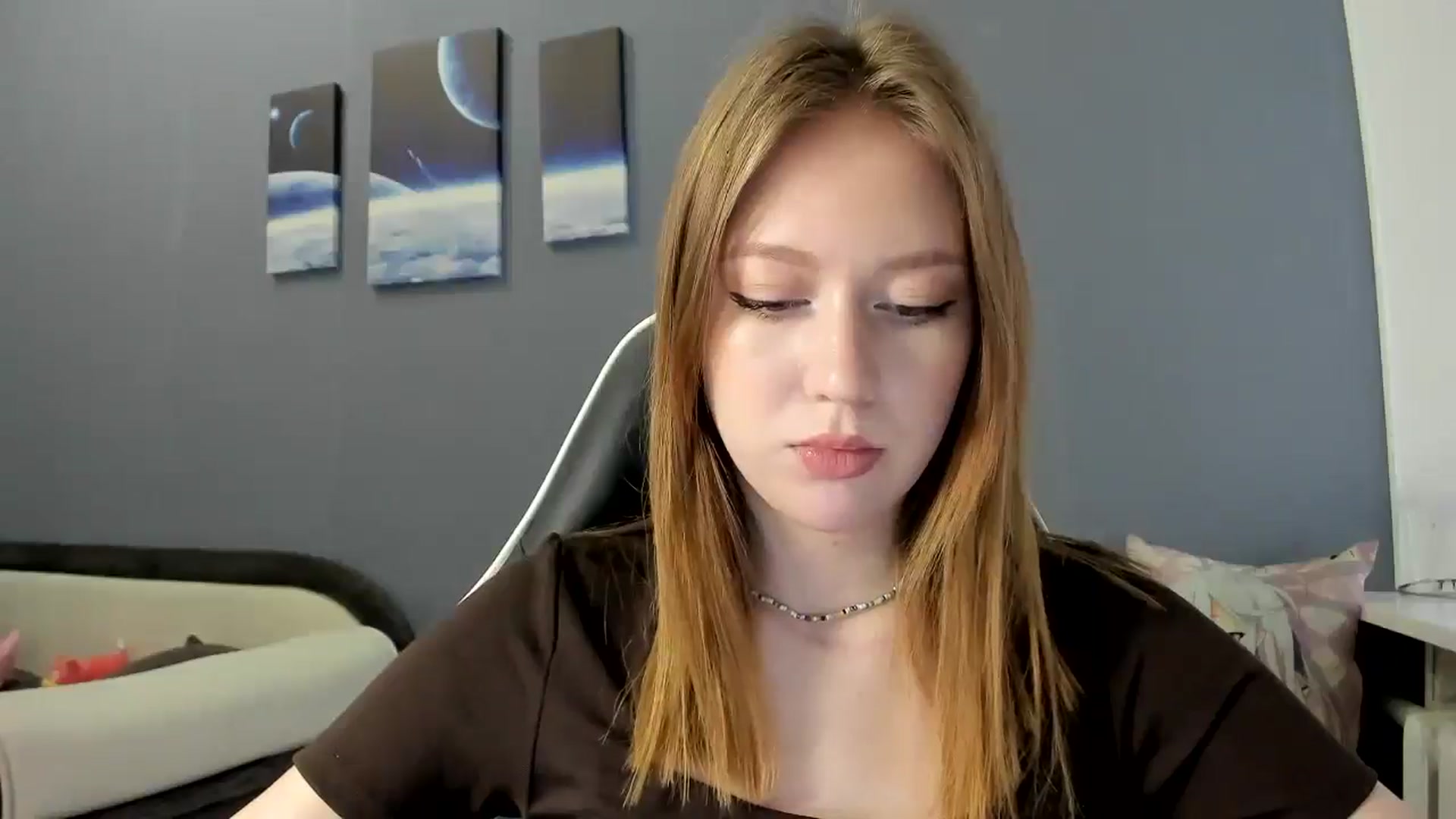 Gallery image thumbnail from RoboSasha's myfreecams stream on, 03/27/2025, 12:37 image 12 of 20