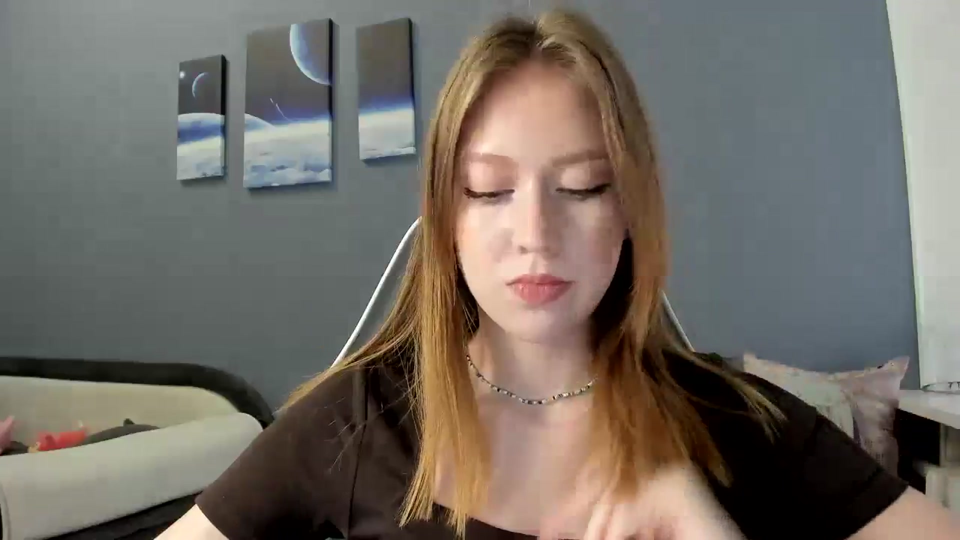 Gallery image thumbnail from RoboSasha's myfreecams stream on, 03/27/2025, 12:37 image 13 of 20