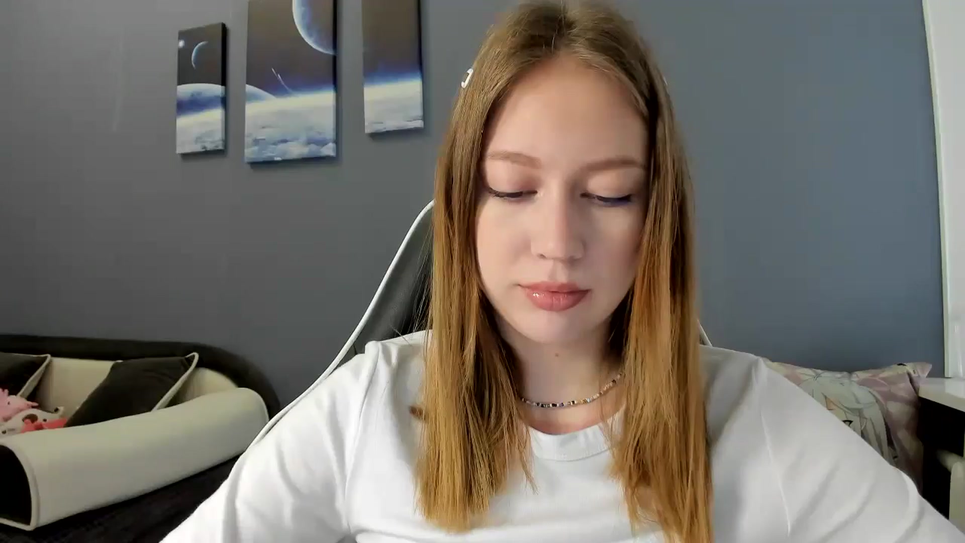 Gallery image thumbnail from RoboSasha's myfreecams stream on, 03/30/2025, 12:12 image 7 of 20