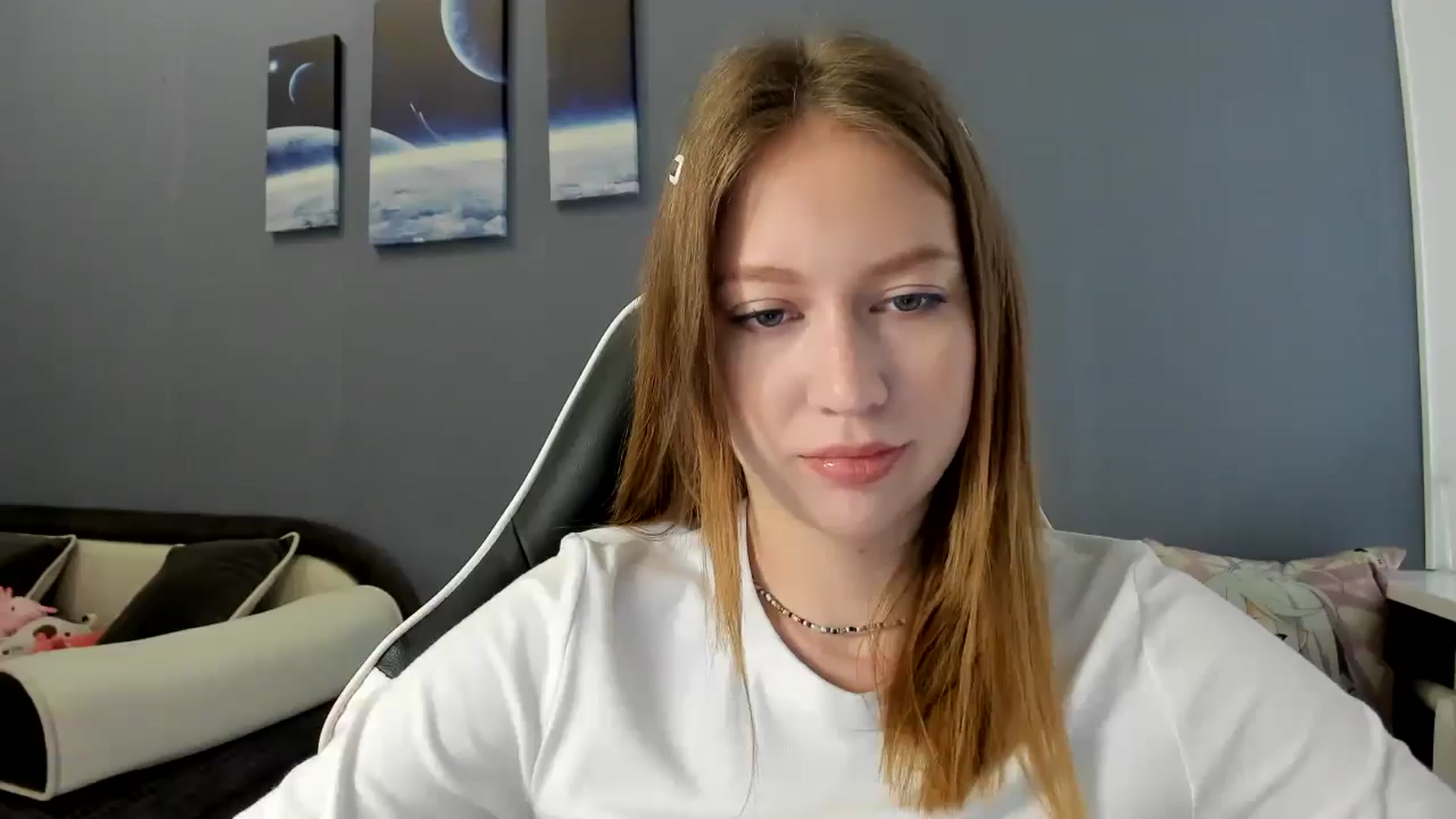 Gallery image thumbnail from RoboSasha's myfreecams stream on, 03/30/2025, 12:12 image 14 of 20