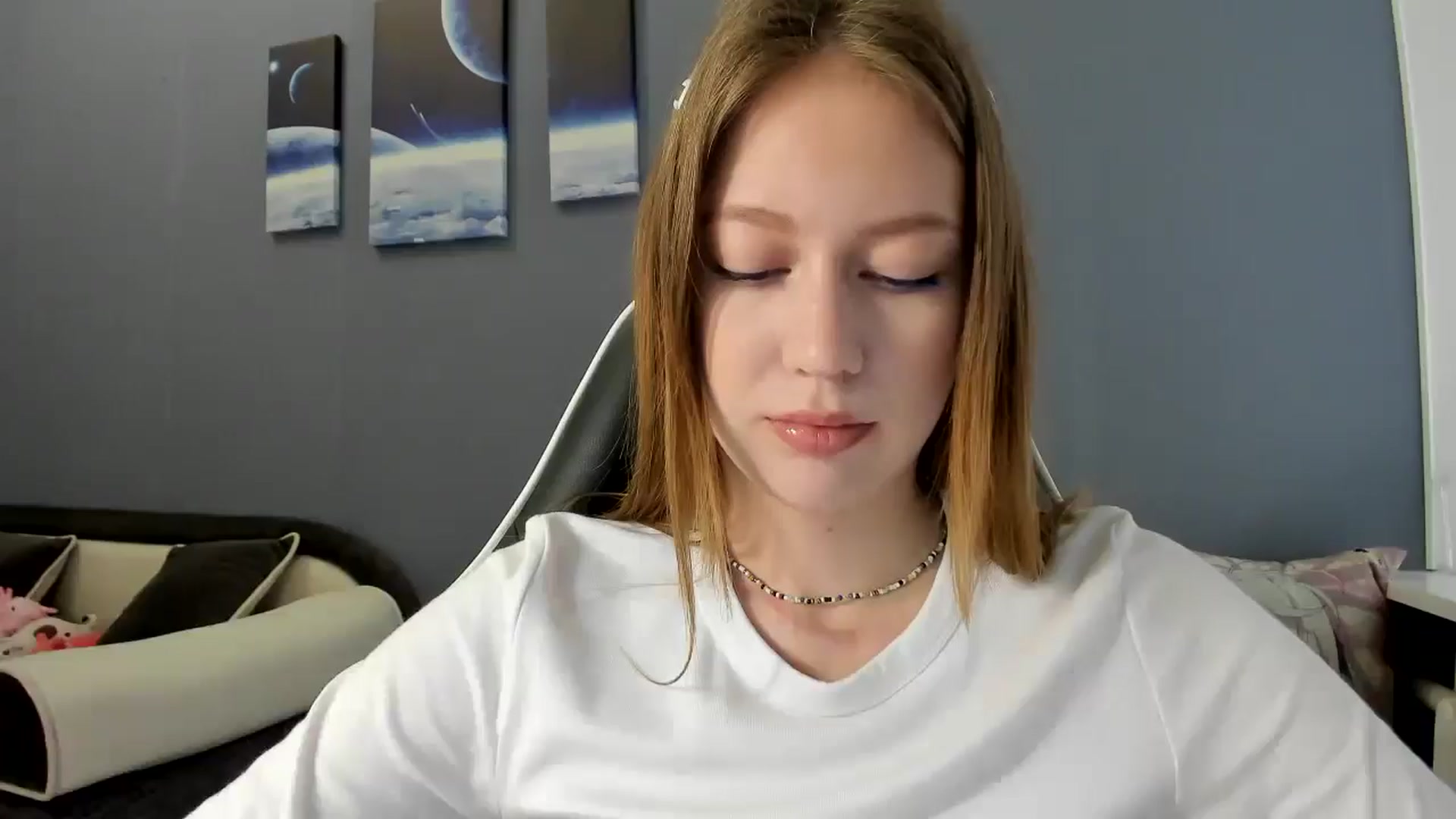 Gallery image thumbnail from RoboSasha's myfreecams stream on, 03/30/2025, 12:12 image 16 of 20