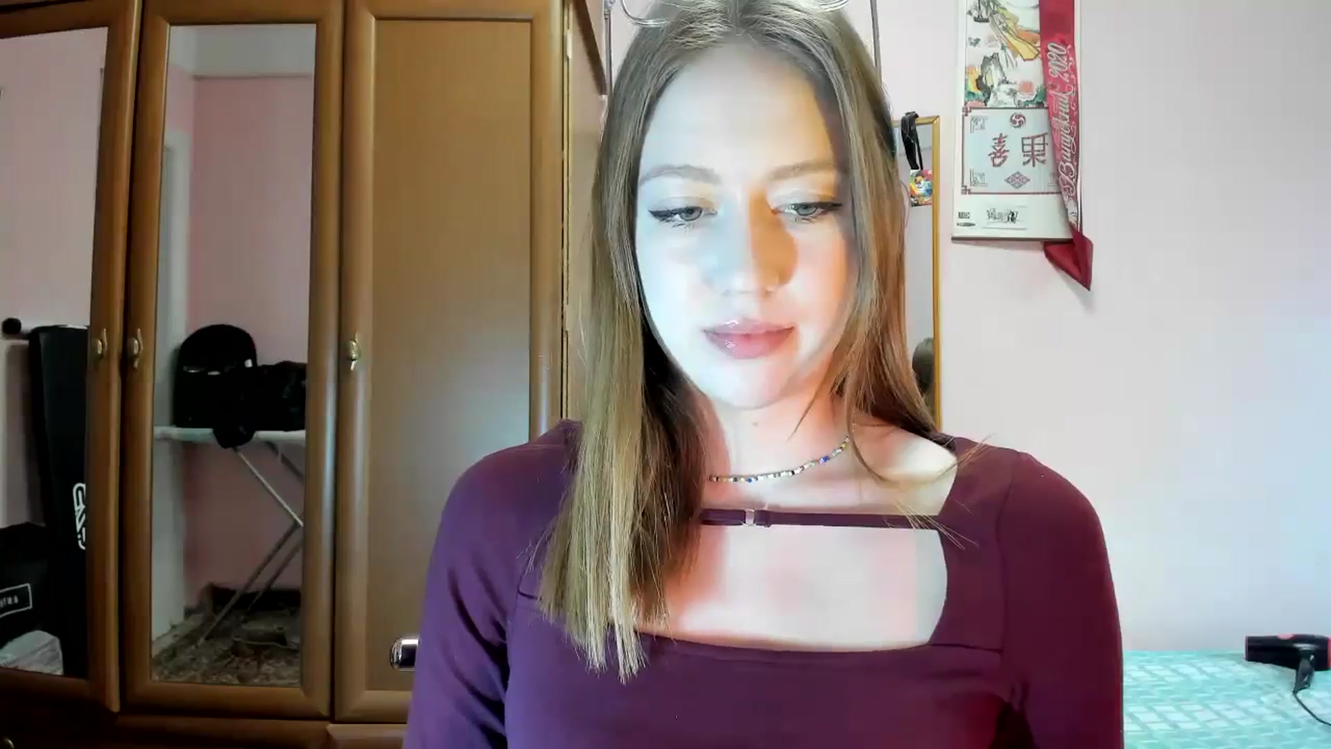 Gallery image thumbnail from RoboSasha's myfreecams stream on, 04/02/2025, 12:06 image 4 of 20