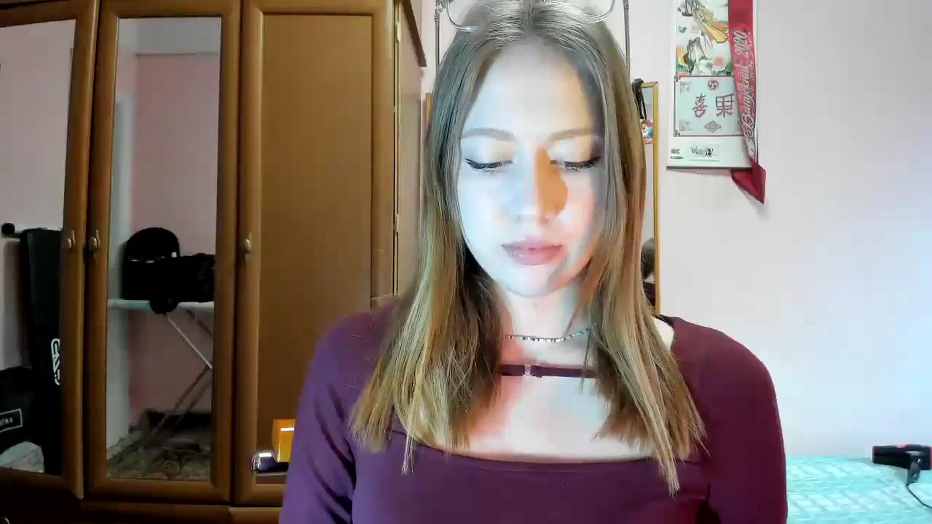 Gallery image thumbnail from RoboSasha's myfreecams stream on, 04/02/2025, 12:06 image 18 of 20