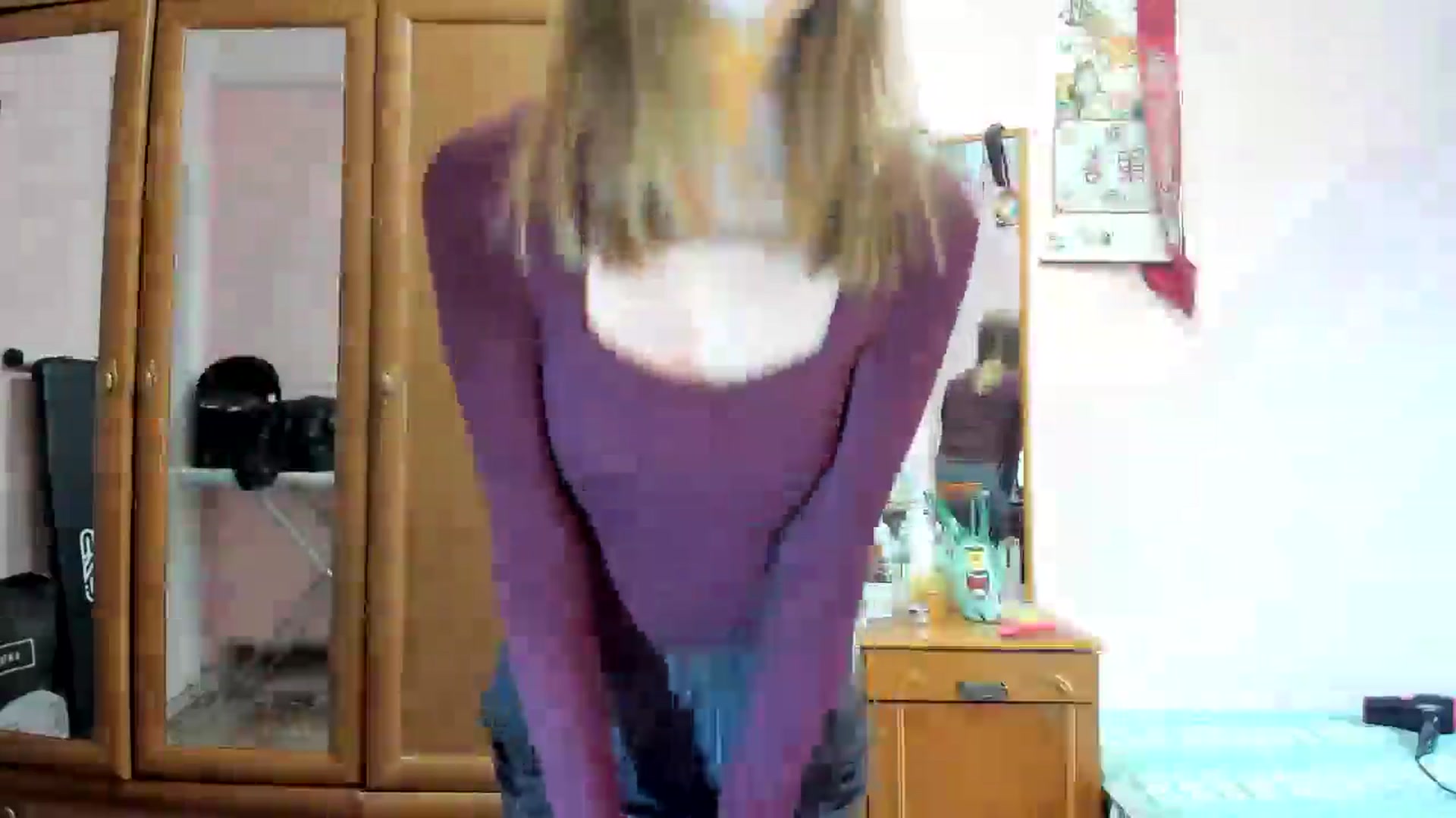 Gallery image thumbnail from RoboSasha's myfreecams stream on, 04/02/2025, 12:06 image 11 of 20
